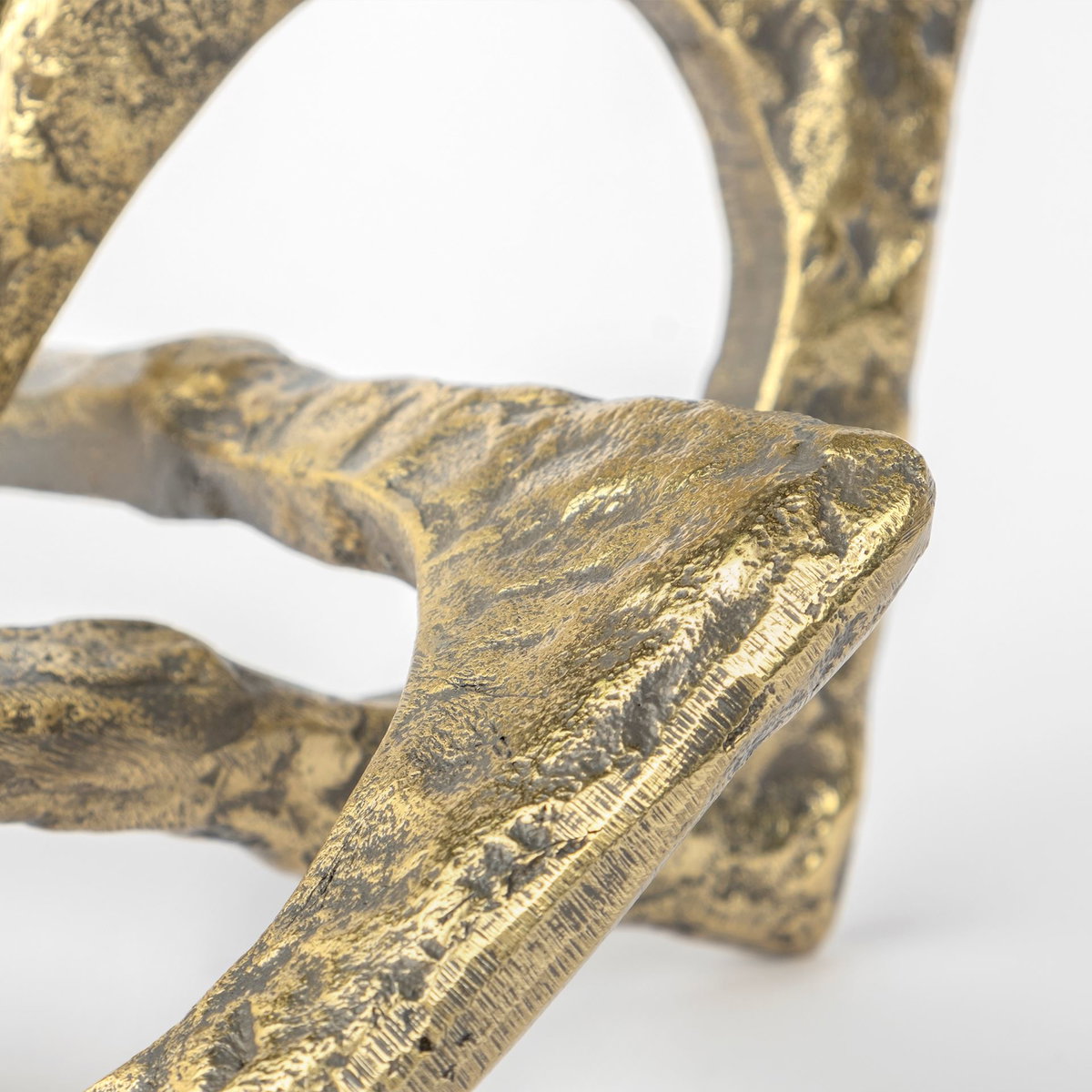Delaunay I (Large) 10L X9W Gold Hammered Metal Interlinked Patterned, Decorative Object by Mercana, 10.14" length x 8.97" width x 5.07" height View 9