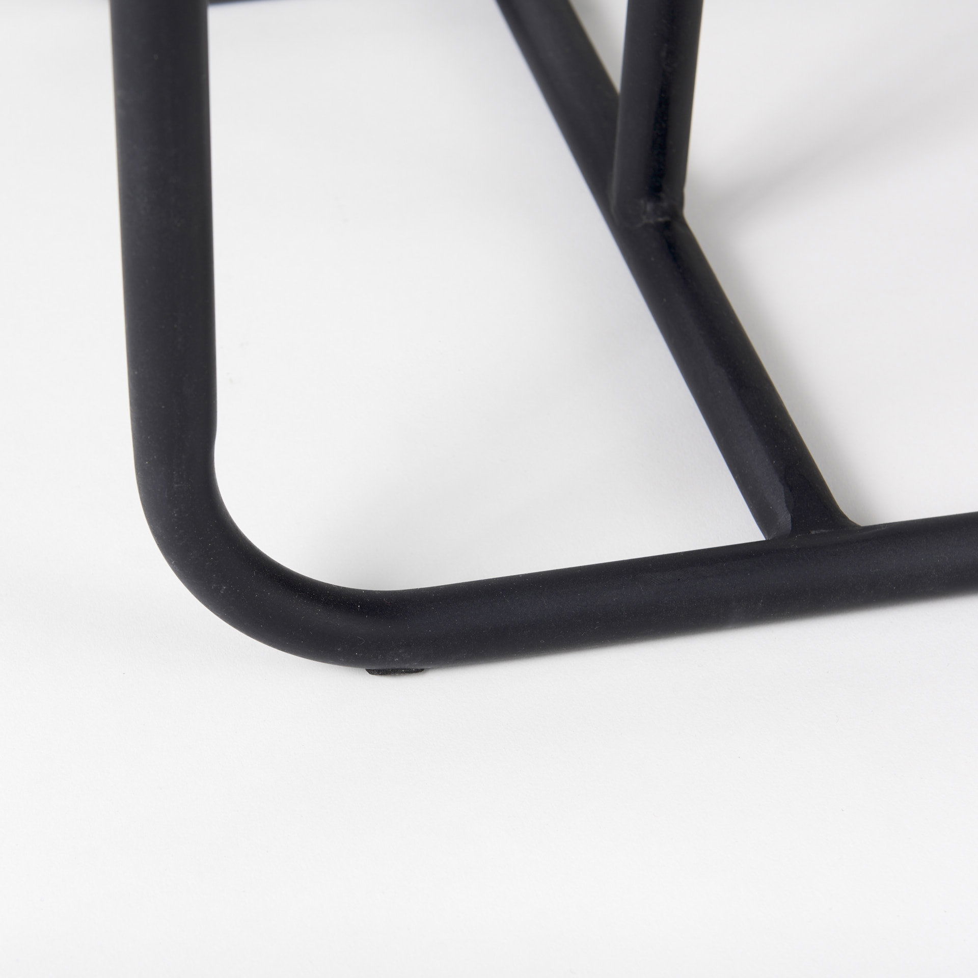 Kyra  White Marble Top with Black Iron Frame C-Shaped End and Side Table, Side & End Table by Mercana, 12" length x 20" width x 23" height View 10