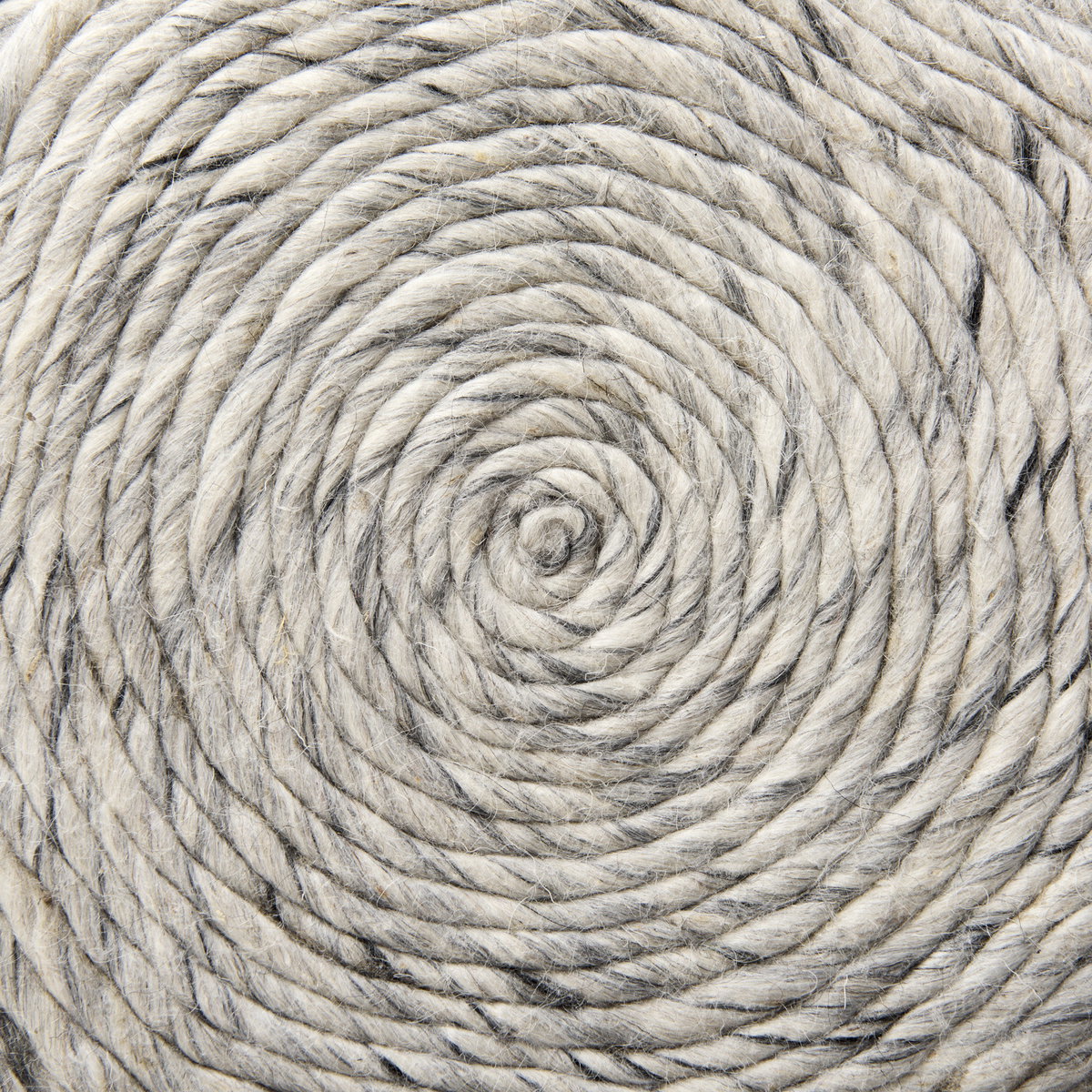 Esfera 17.7L x 15.7W x 15.7H Beige Chevron Woven Round Pouf, Ottoman by Mercana, 17.75" length x 15.75" width x 15.75" height View 7