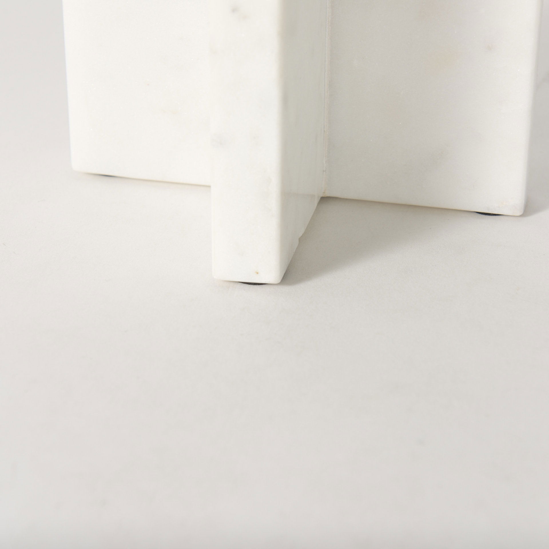 Sophia 5.5'L x 3.5'W x 8.0'H. Marble Candle Holder Medium large image 