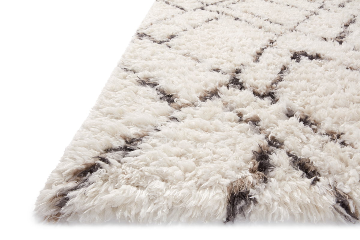 Angela Rose x Loloi Amira Rug, 2'3" length x 4' width View 3