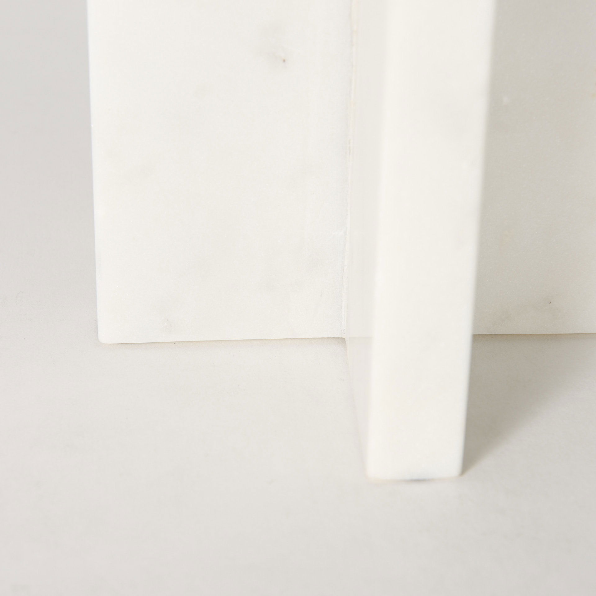 Sophia 5.5'L x 3.5'W x 10.5'H Marble Candle Holder Large large image 