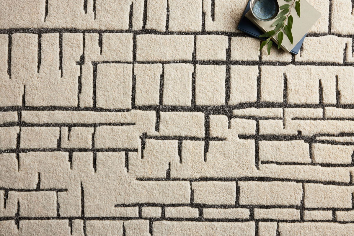 Loloi Octavia Rug, 2'9" length x 12' width View 2
