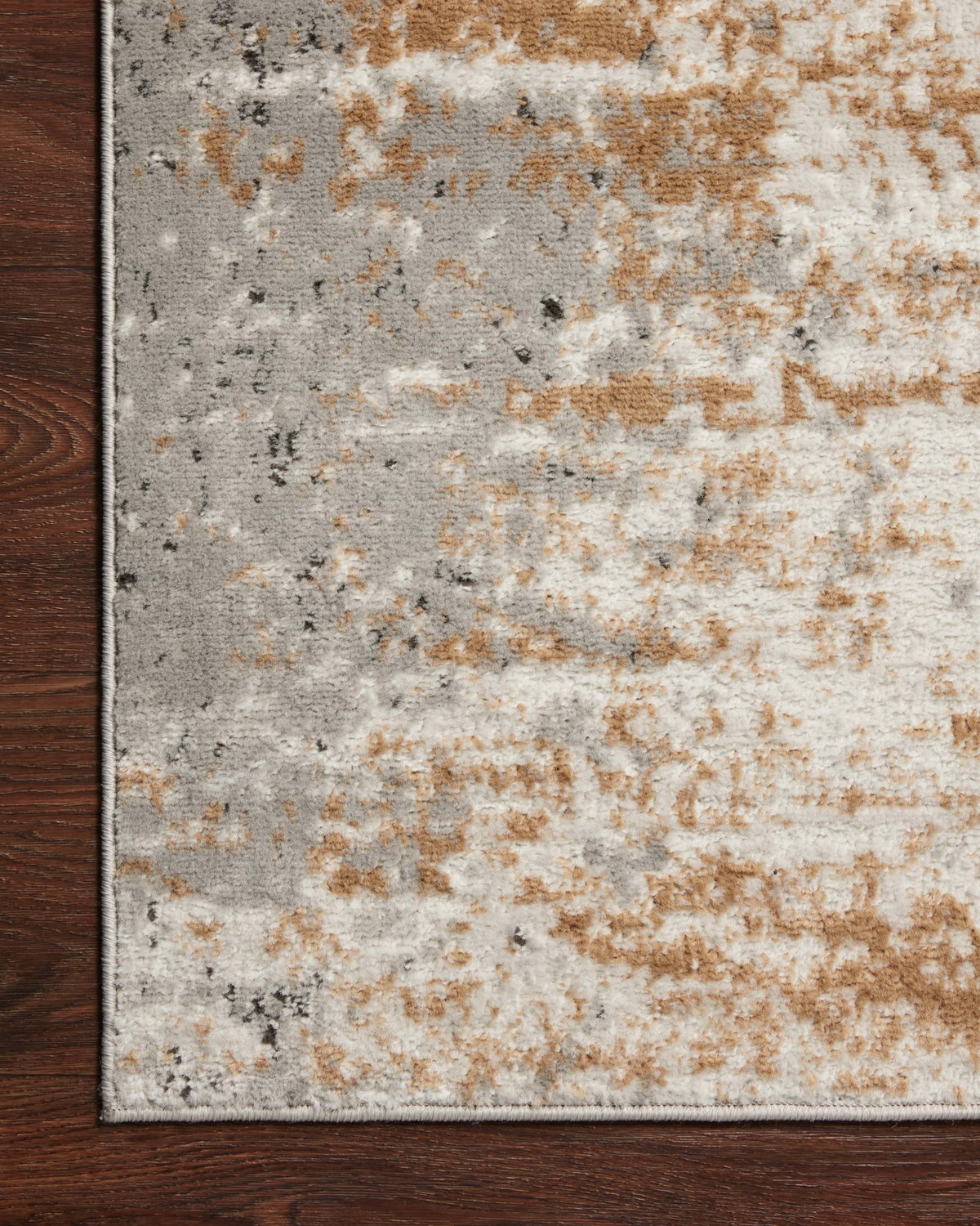 Loloi Bianca Rug, 2'8" length x 4' width View 5