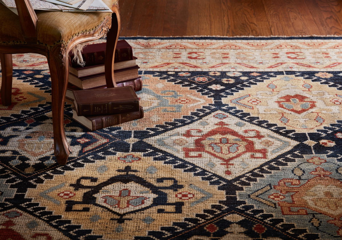 Loloi Heirloom Rug, 2'9" length x 8' width View 7