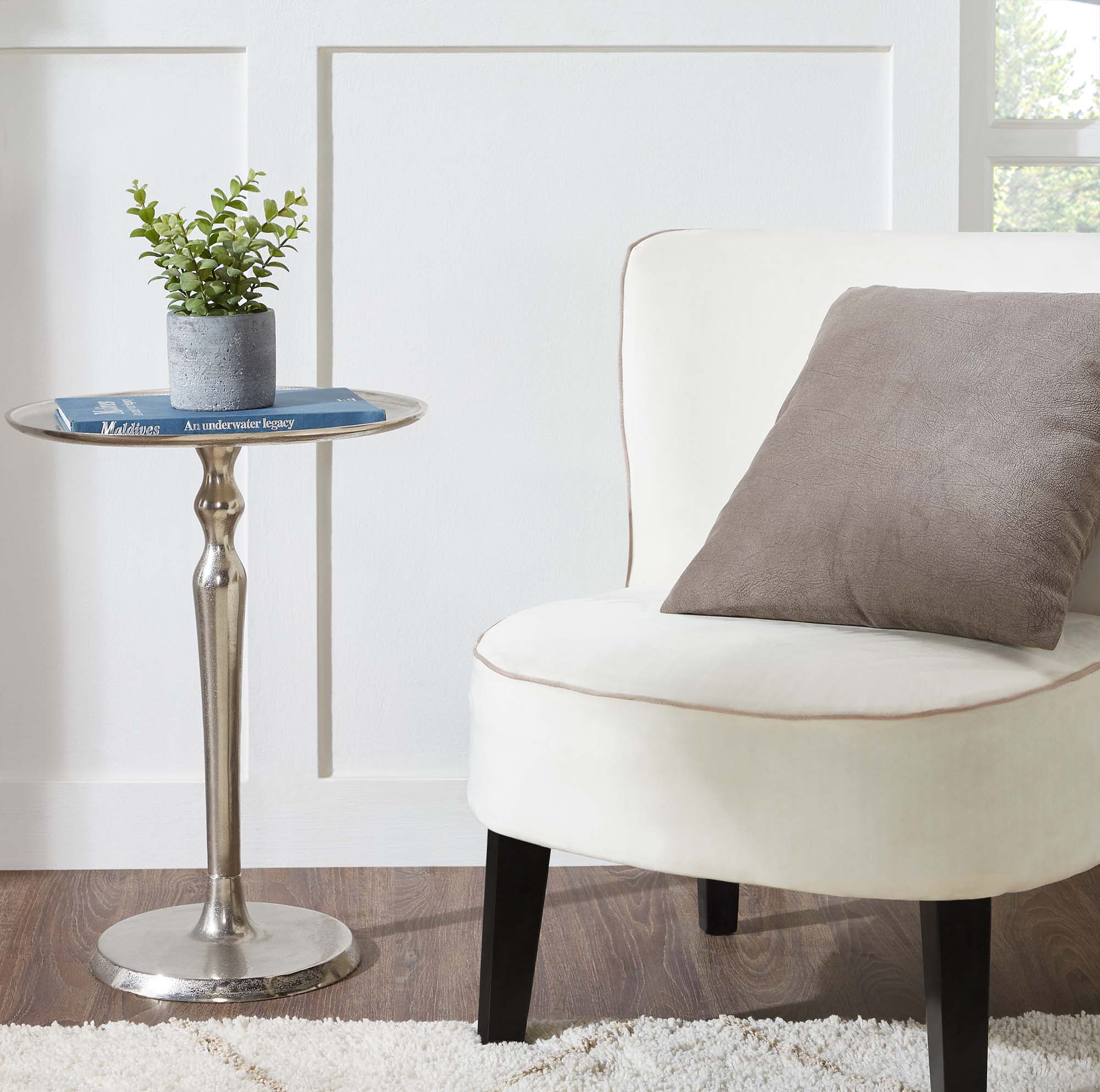 Karlen Table large image 