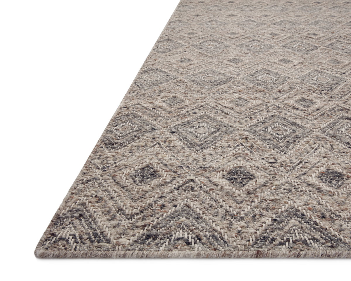 Loloi Raven Rug, 5'6" length x 8'6" width View 2