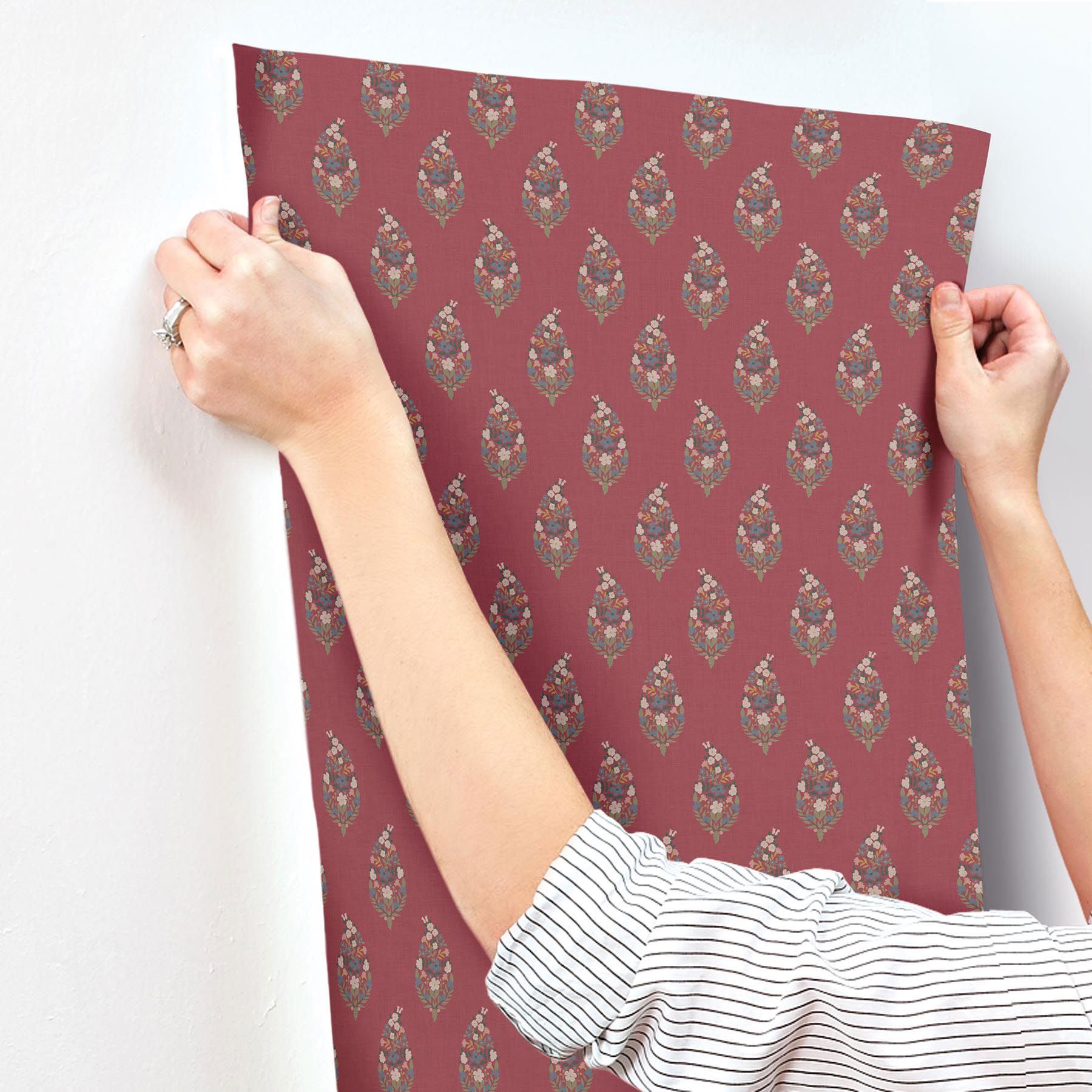 Paisley Burgundy Wallpaper large image 