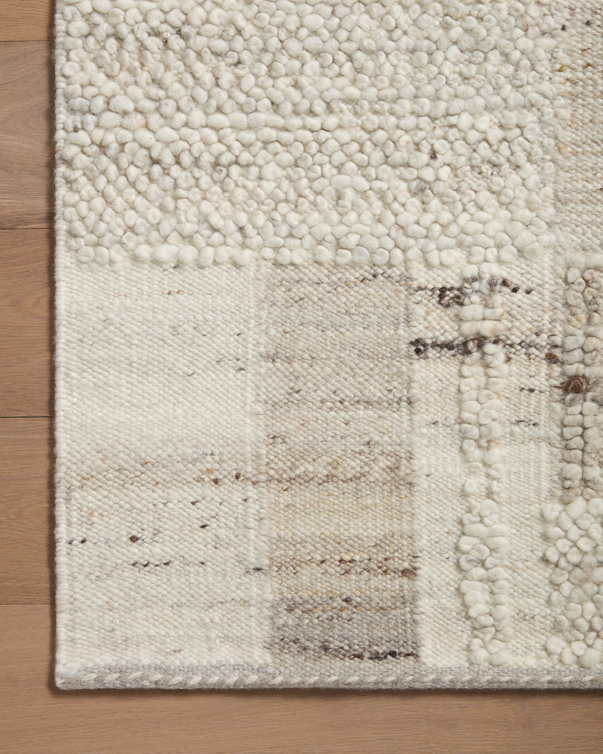 Loloi Manfred Rug, 1'6" length x 1'6" width View 3