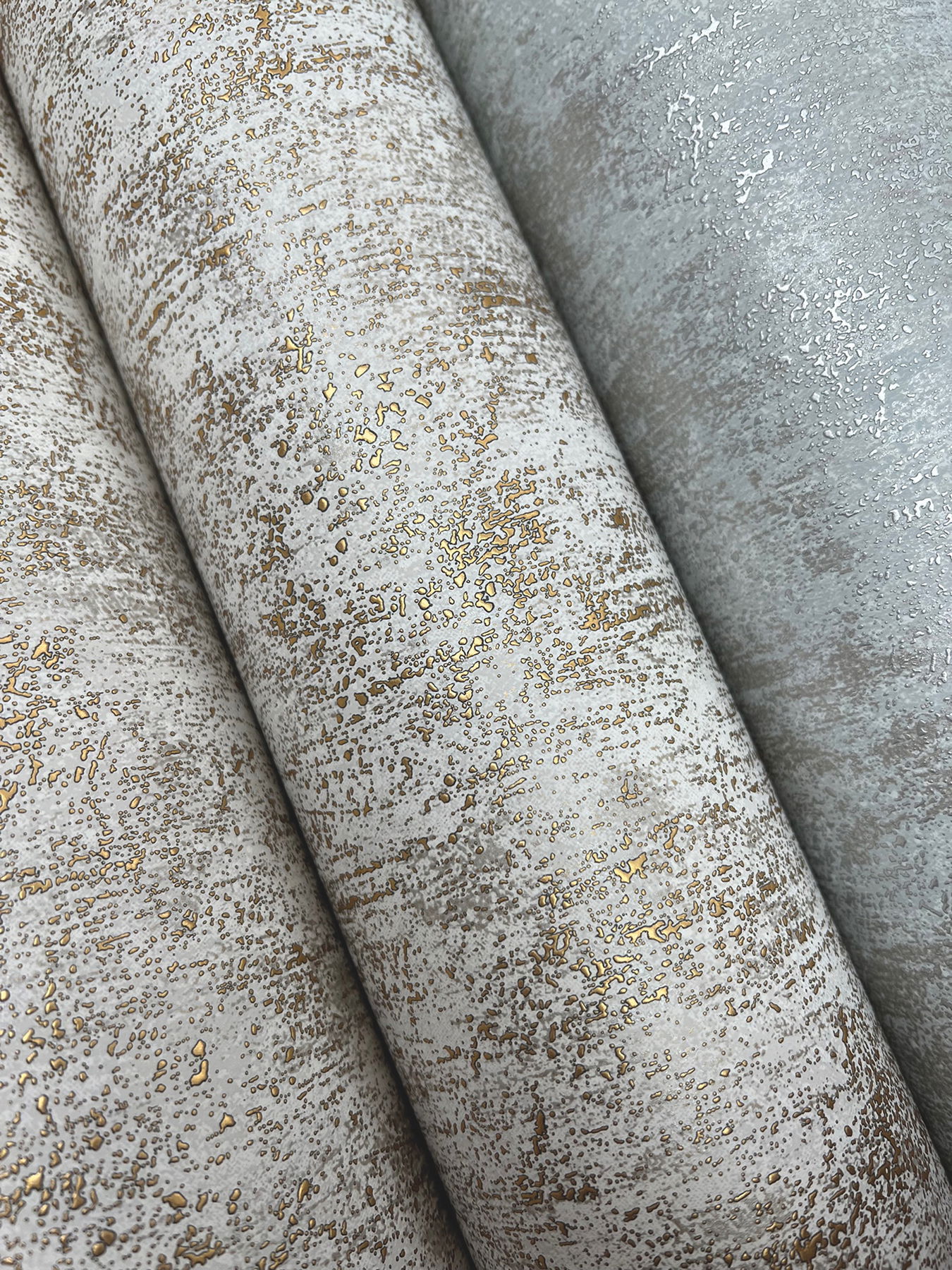 Shimmering Patina Spa & Silver Wallpaper large image 