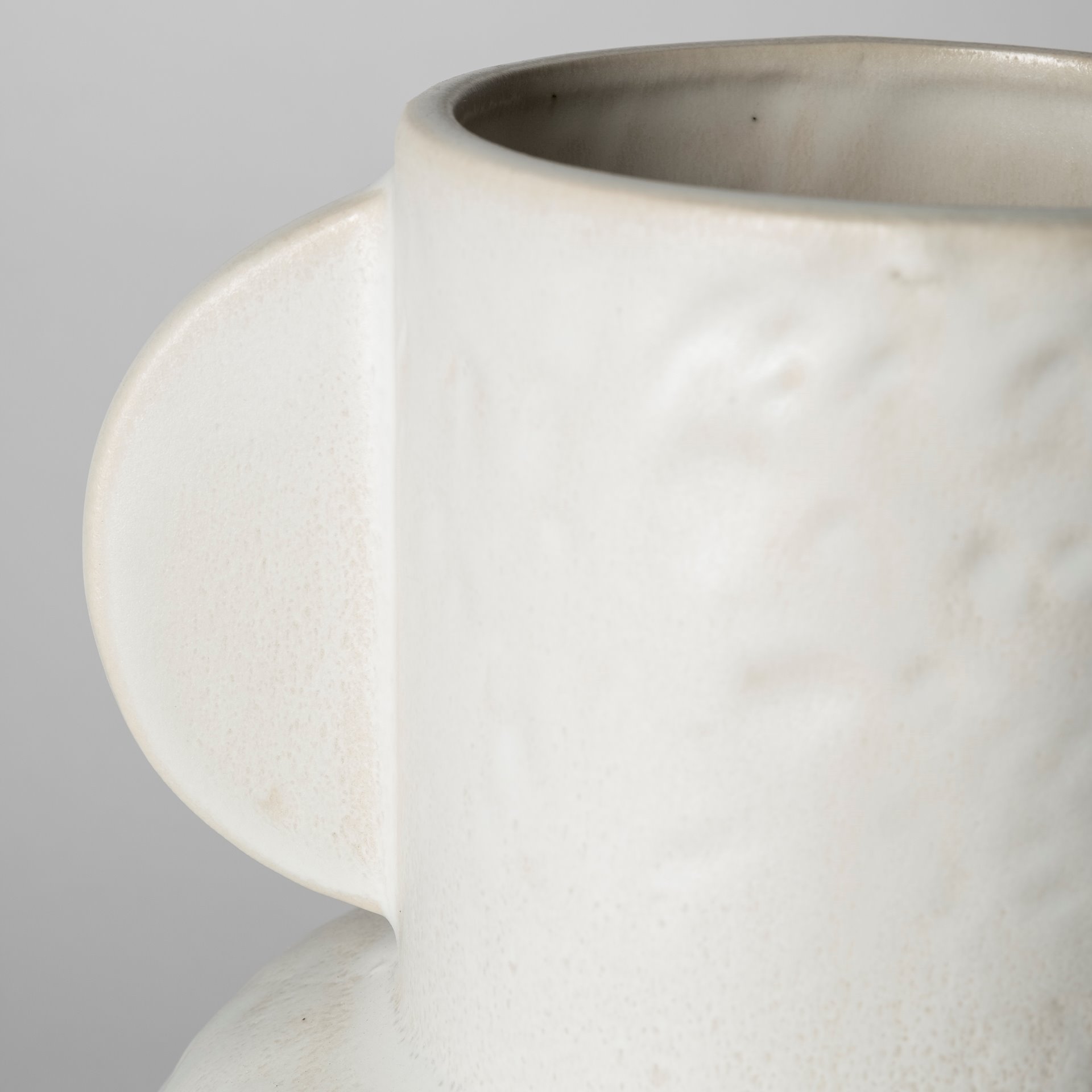 Judy Large Eggshell Ceramic Vase large image 