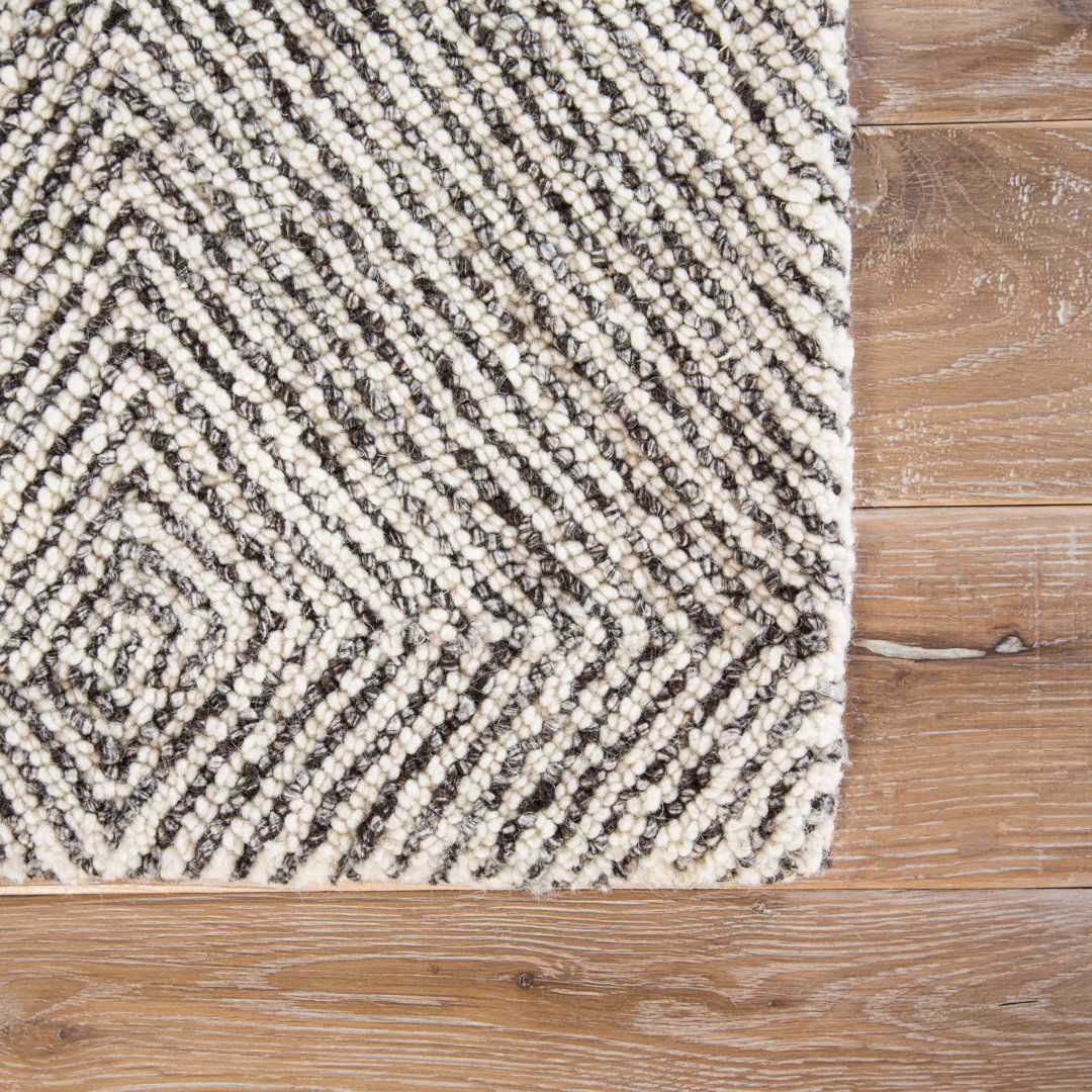 Thurston Hand-Tufted White/Gray Area Rug large image 
