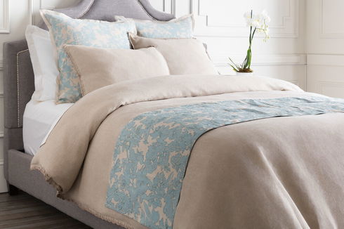 Clara Bedding Runner