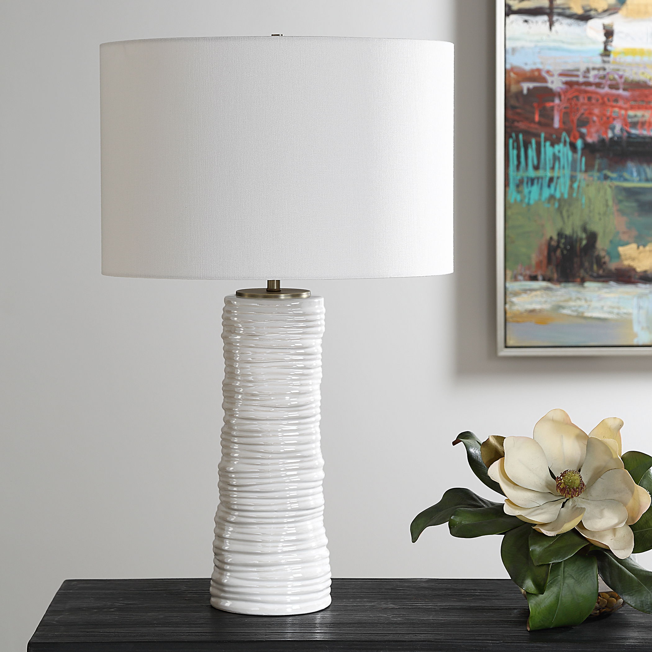 Pavlova Glossy White Table Lamp large image 