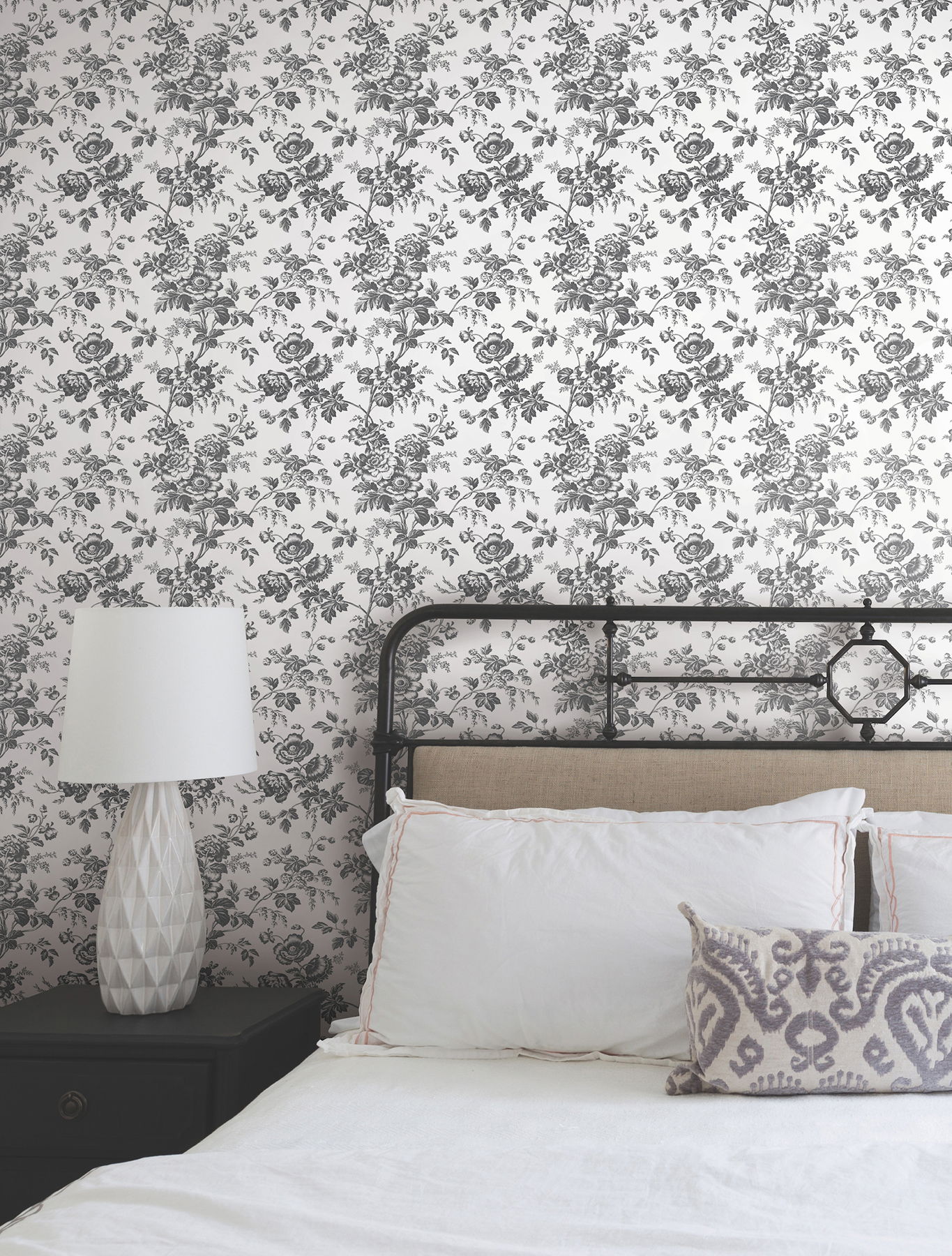 Anemone Toile Black Wallpaper large image 