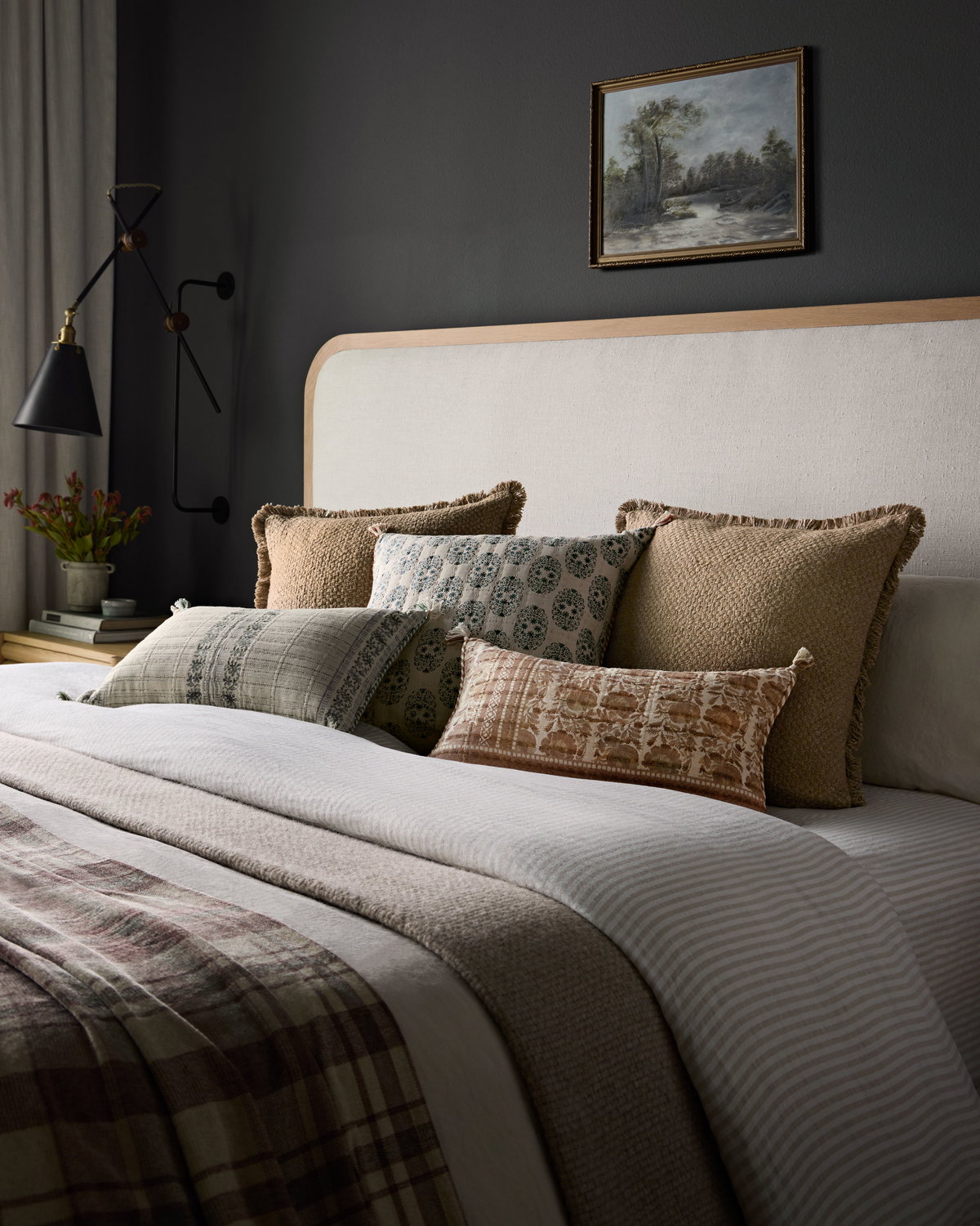 Loloi Pillows Pillow, Decorative Pillow, 22" length x 22" width View 2