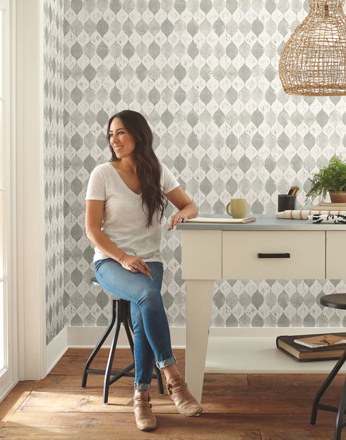 Garden Trowel Woodblock Print Grey Wallpaper