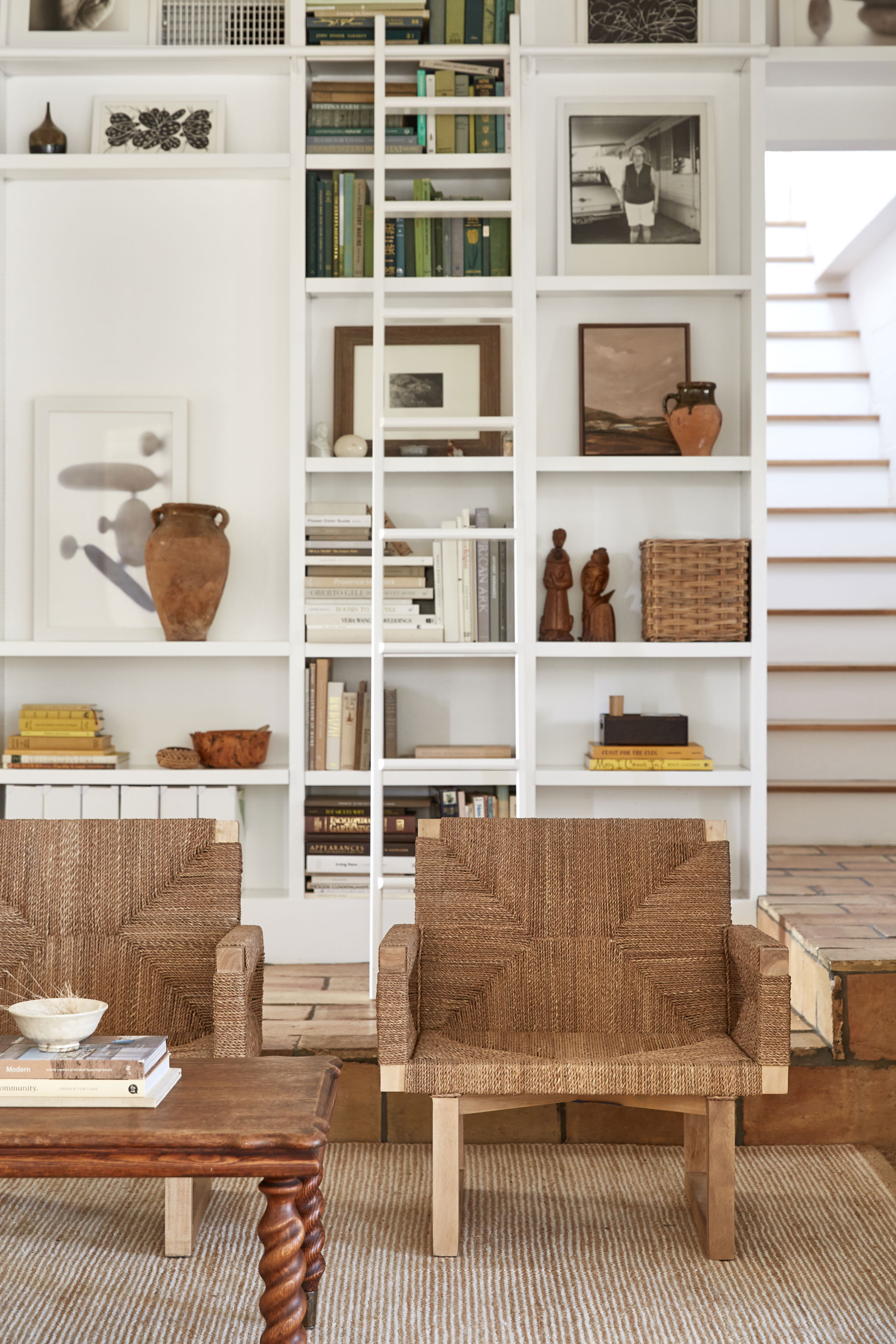 Textura Lounge Chair, Outdoor Chaise Lounge by Woven, 2'3.5" width x 2'4" height x 2'2.25" depth View 2