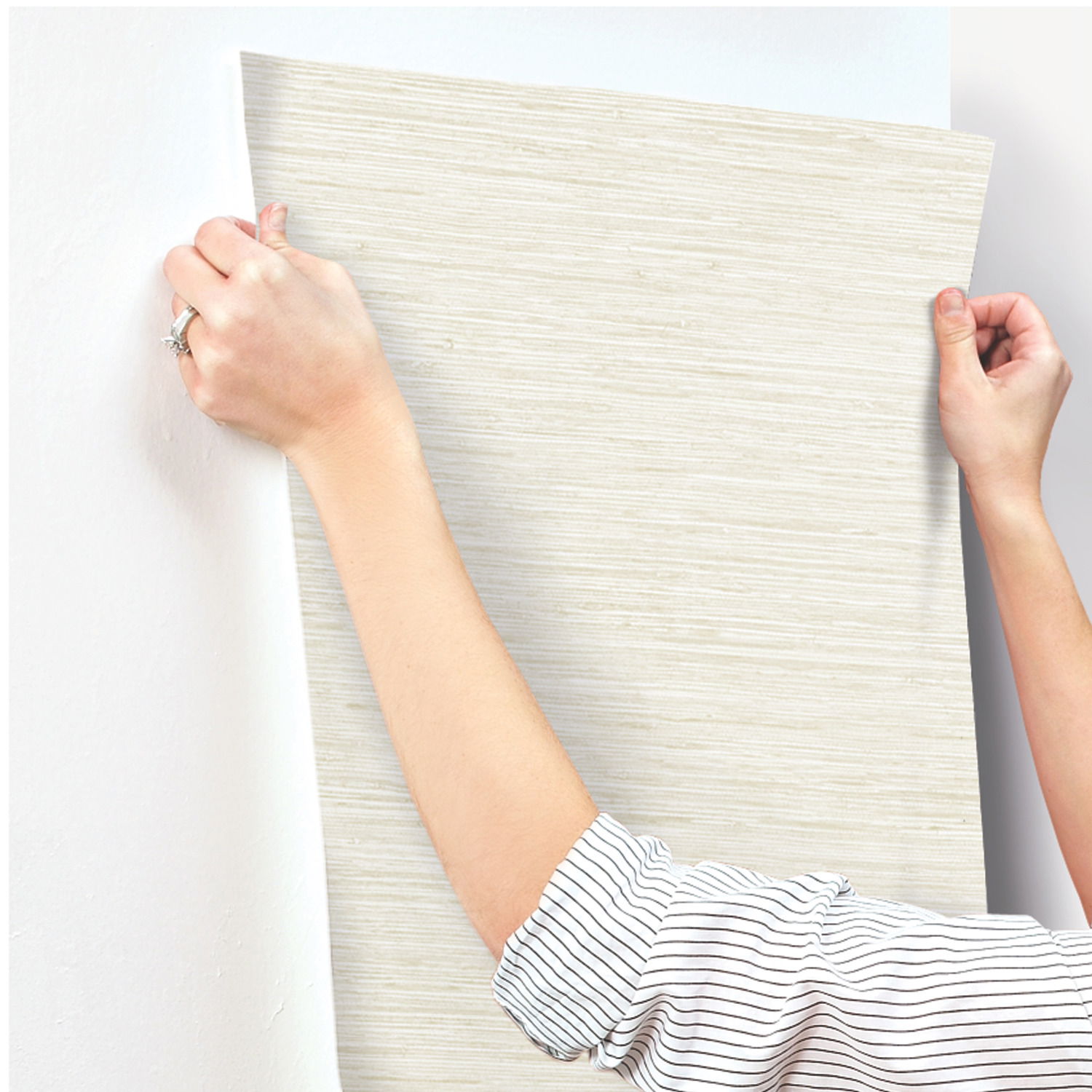 Grasscloth White Wallpaper, by York Wall, 33' length x 1'8.5" width x 0.02" depth View 8