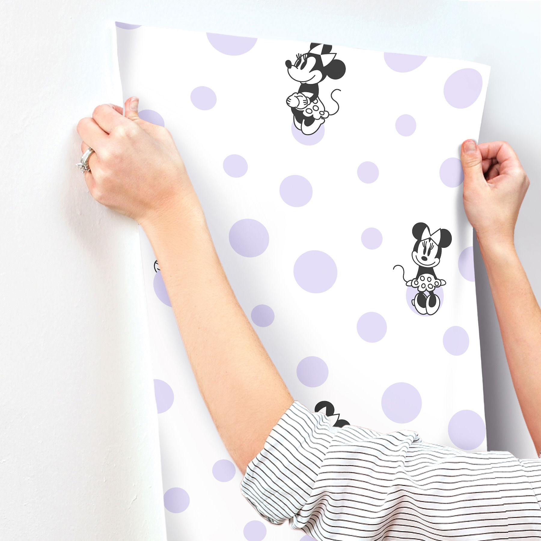 Disney Minnie Mouse Dots Purple Wallpaper large image 
