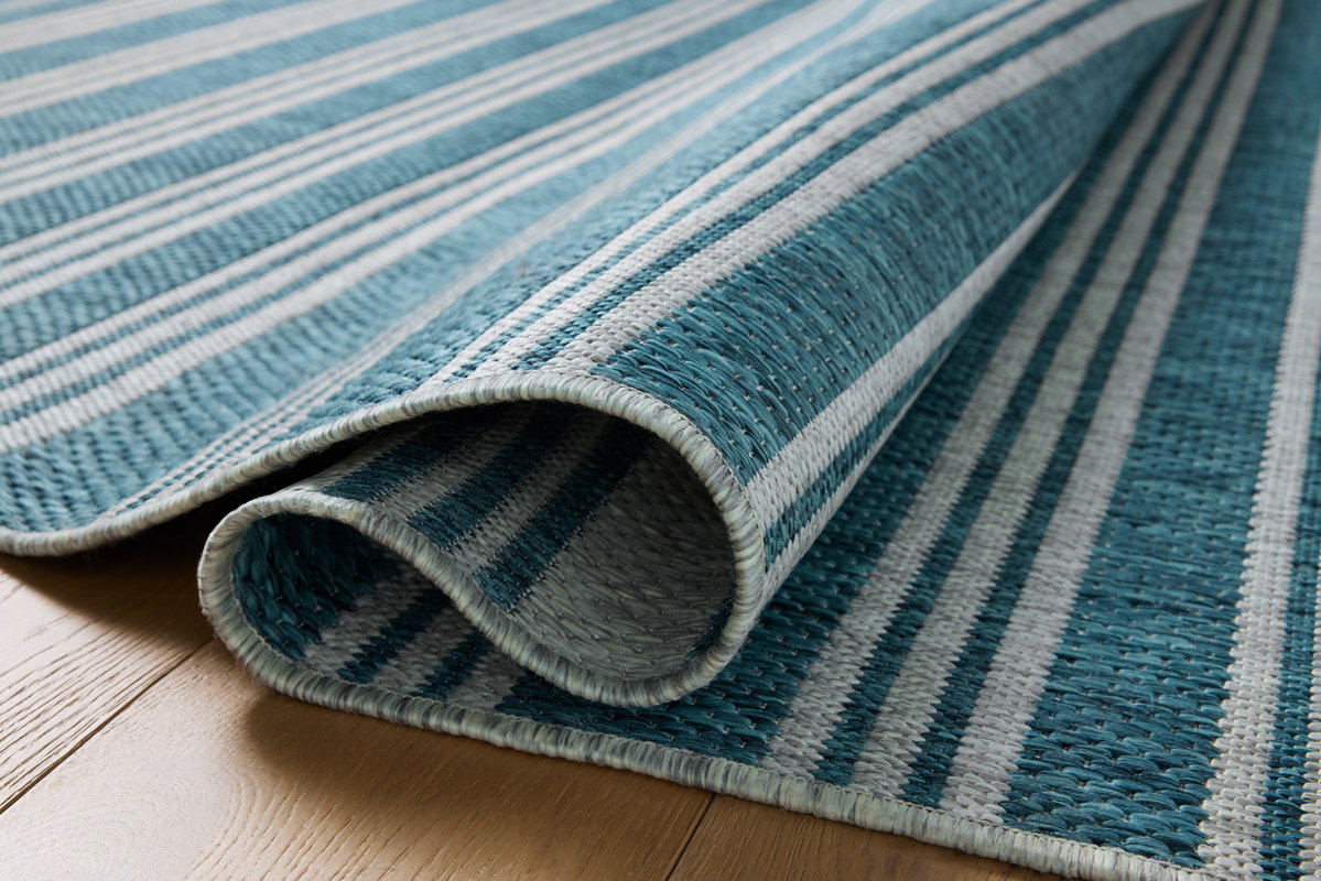 Loloi Easton Rug, 1'6" length x 1'6" width View 5