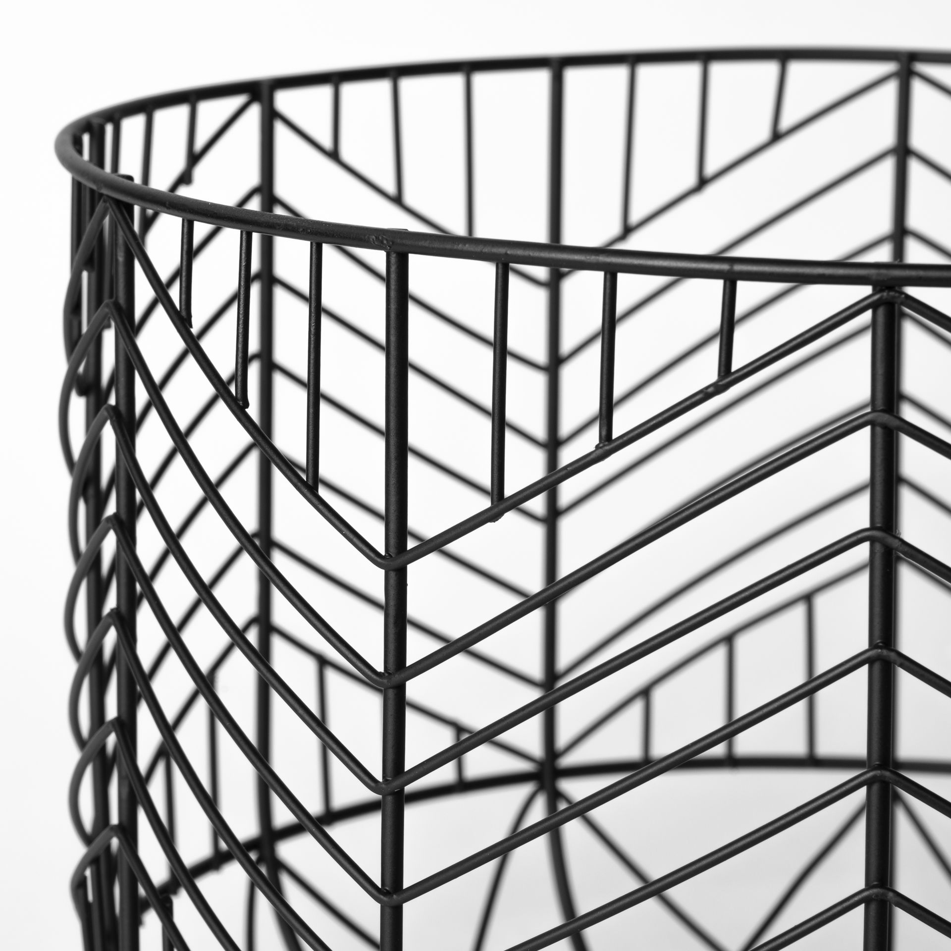 Idris Set of 2 Black Metal Geometric Mesh Bowls, Decorative Bowl by Mercana, 12.01" length x 12.01" width x 8.66" height View 7