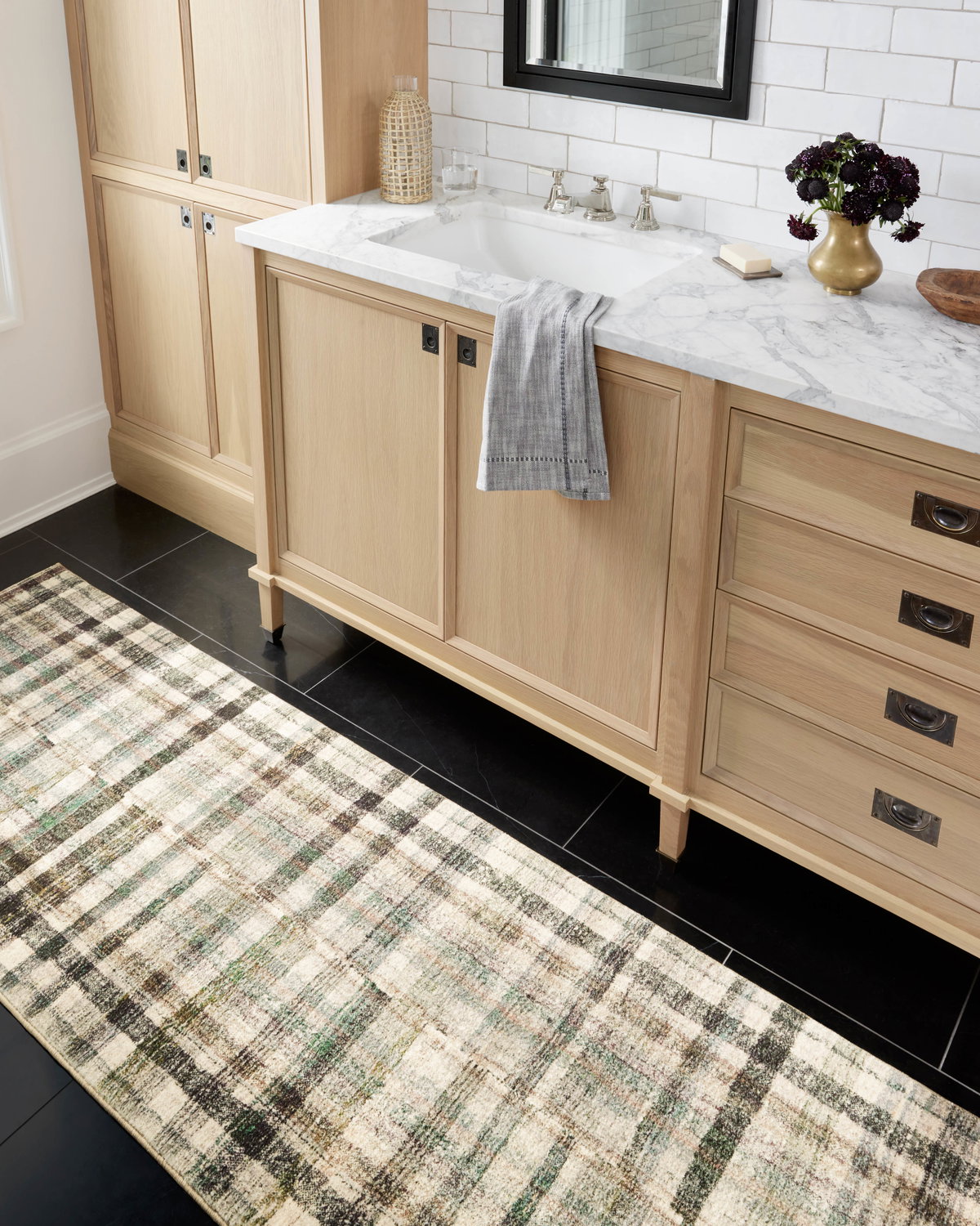 Chris Loves Julia x Loloi Humphrey Rug, 1'6" length x 1'6" width View 6
