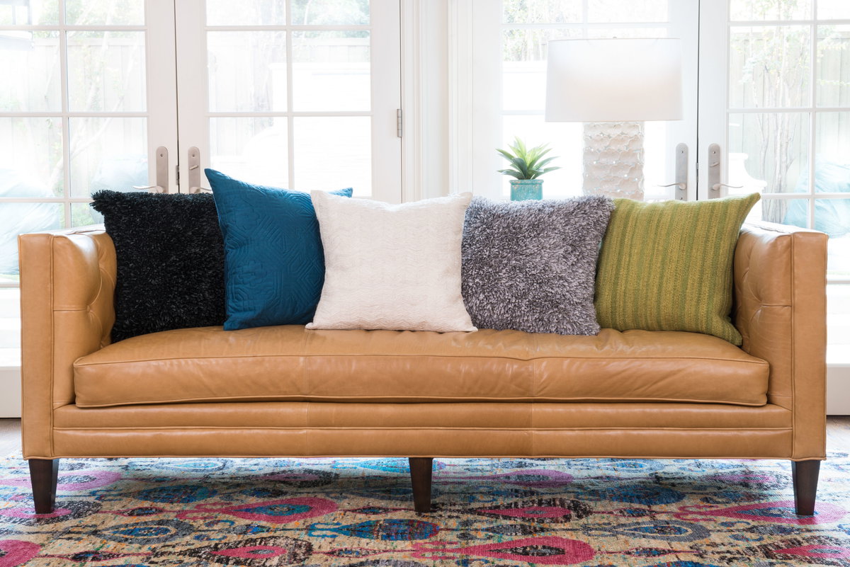 Loloi Pillows Pillow, Decorative Pillow, 22" length x 22" width View 4