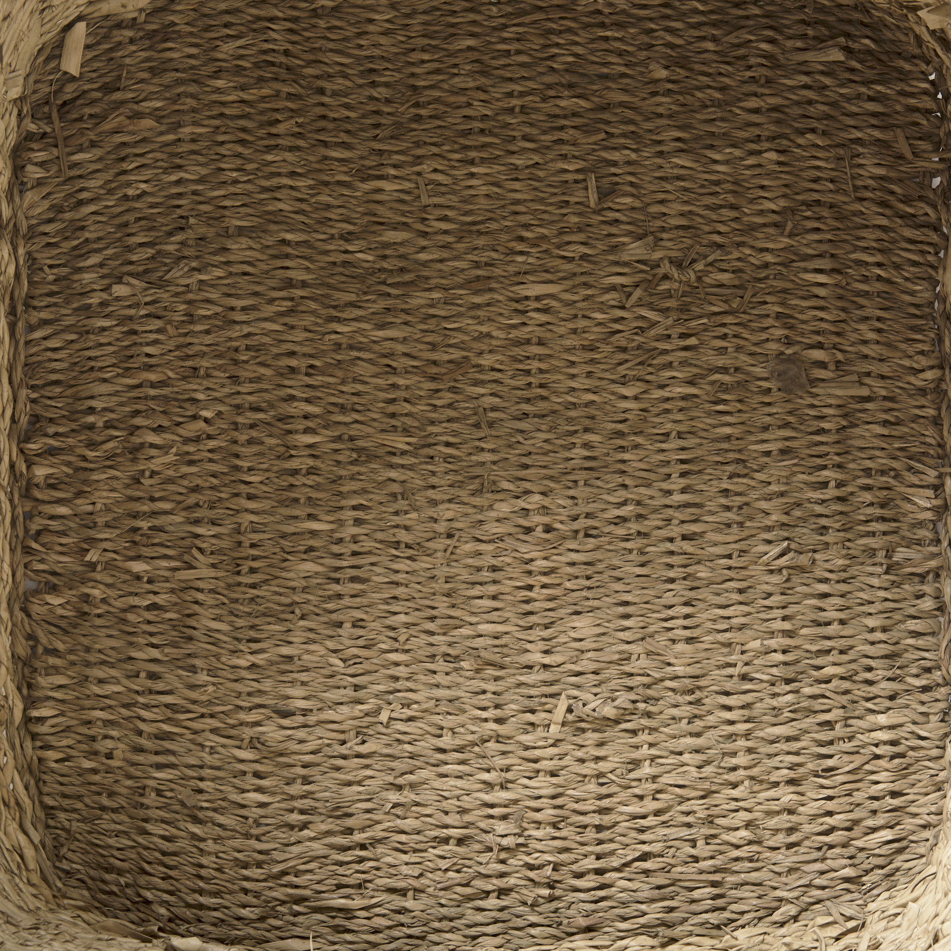 Cullen 15.7L x 15.7W x 15.7H (Set of 3) Grey Twisted Seagrass Square Basket, Bins & Basket by Mercana, 18.5" length x 13.39" width x 14.57" height View 7