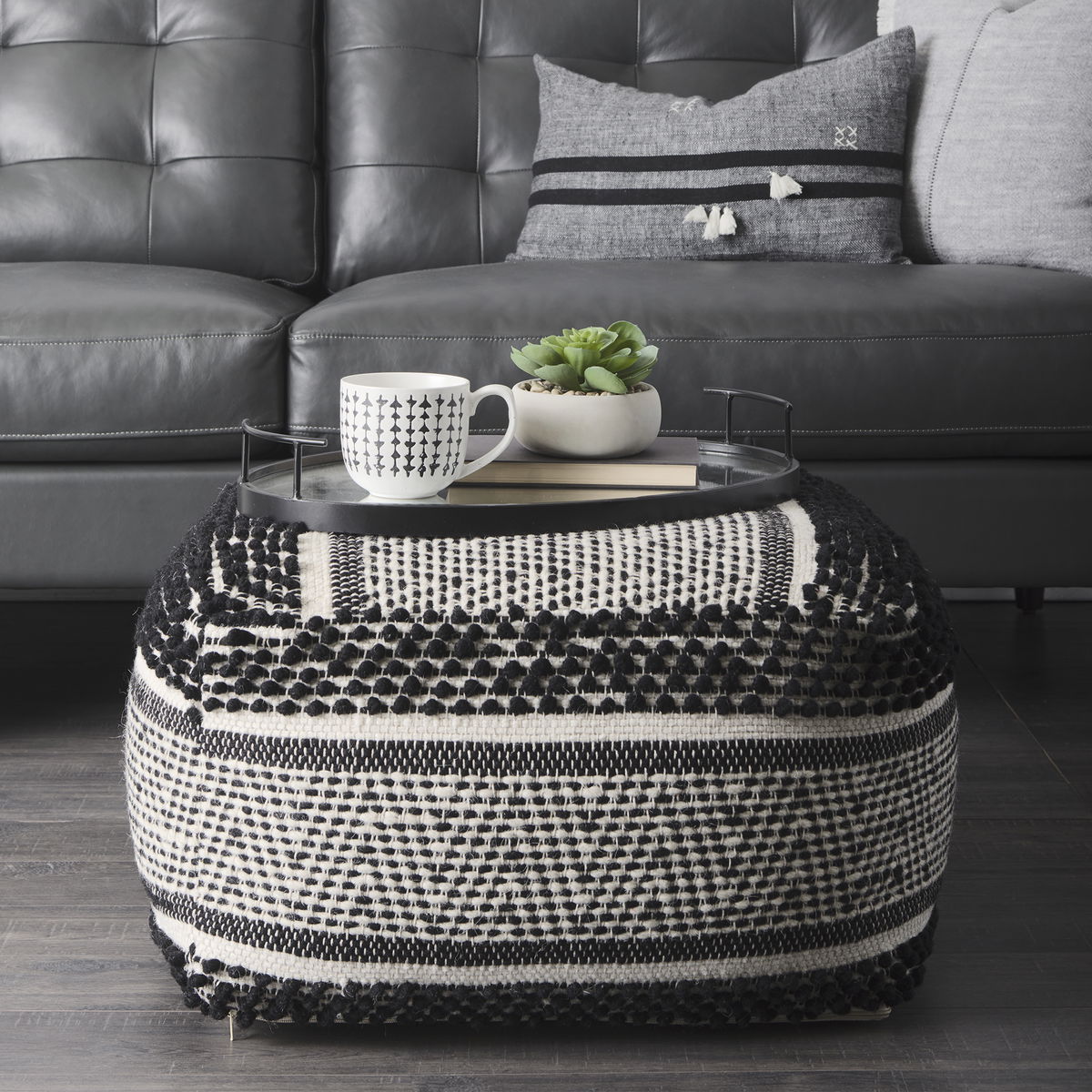 Ansel 20L x 14W Black Metal Mirrored Bottom Oval Serving Tray, Decorative Tray by Mercana, 20.08" length x 13.98" width x 2.87" height View 2