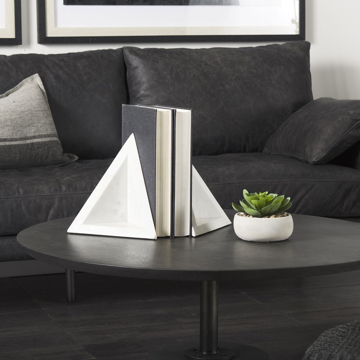 Sophia 8.0'L x 6.0'W x 7.0'H Marble Set Of Two Bookends, by Mercana, 8" length x 6" width x 7" height View 3