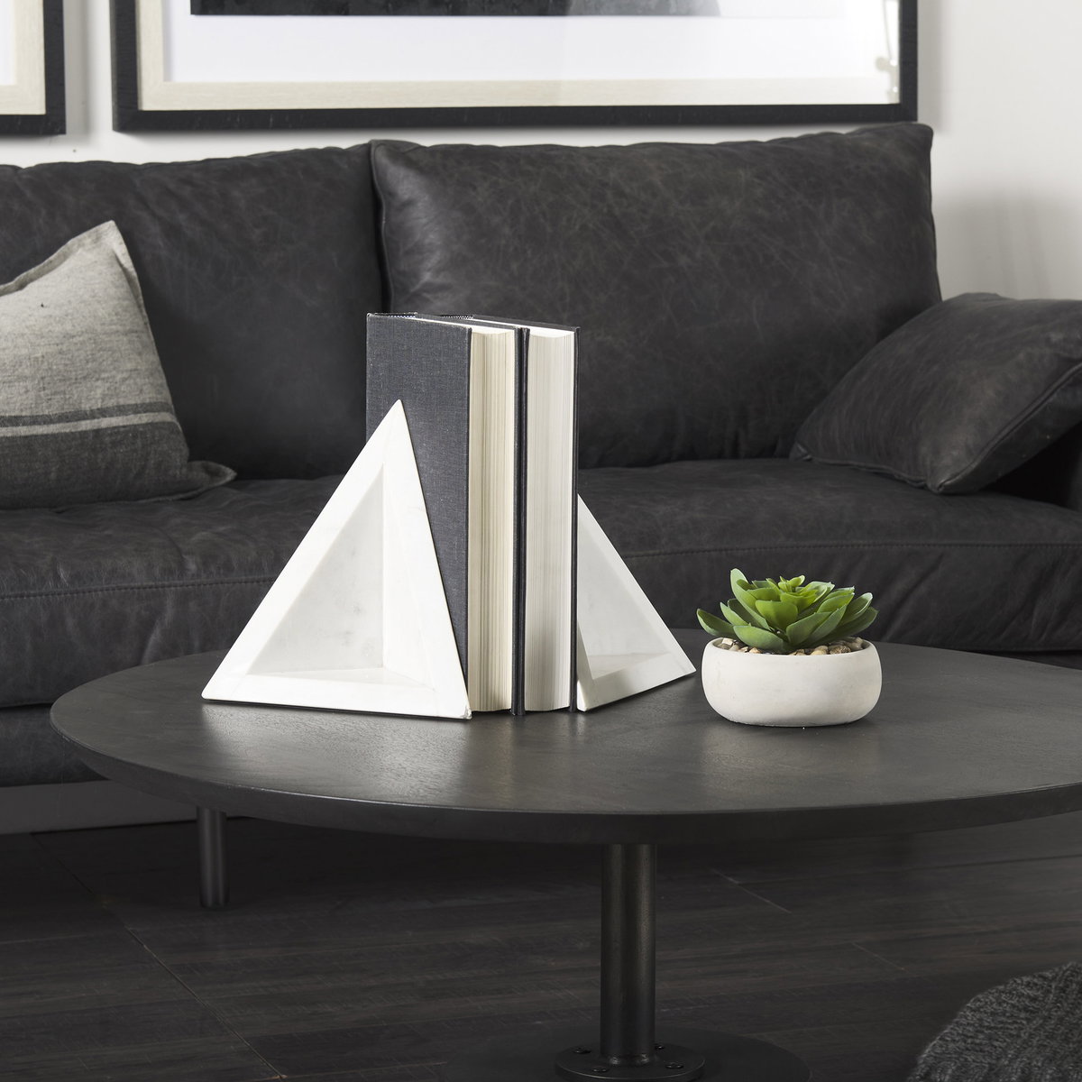 Sophia 8.0'L x 6.0'W x 7.0'H Marble Set Of Two Bookends, by Mercana, 8" length x 6" width x 7" height View 3