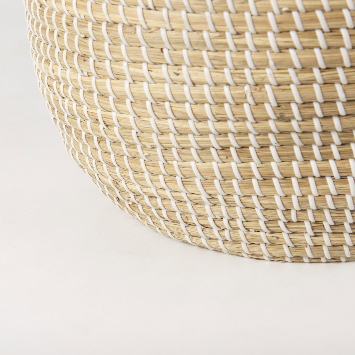 Olivia 15.7L x 15.7W x 17.3H Set of 3 Beige Seagrass Basket with Lid and Handles, Bins & Basket by Mercana, 18.5" length x 13.39" width x 14.57" height View 10