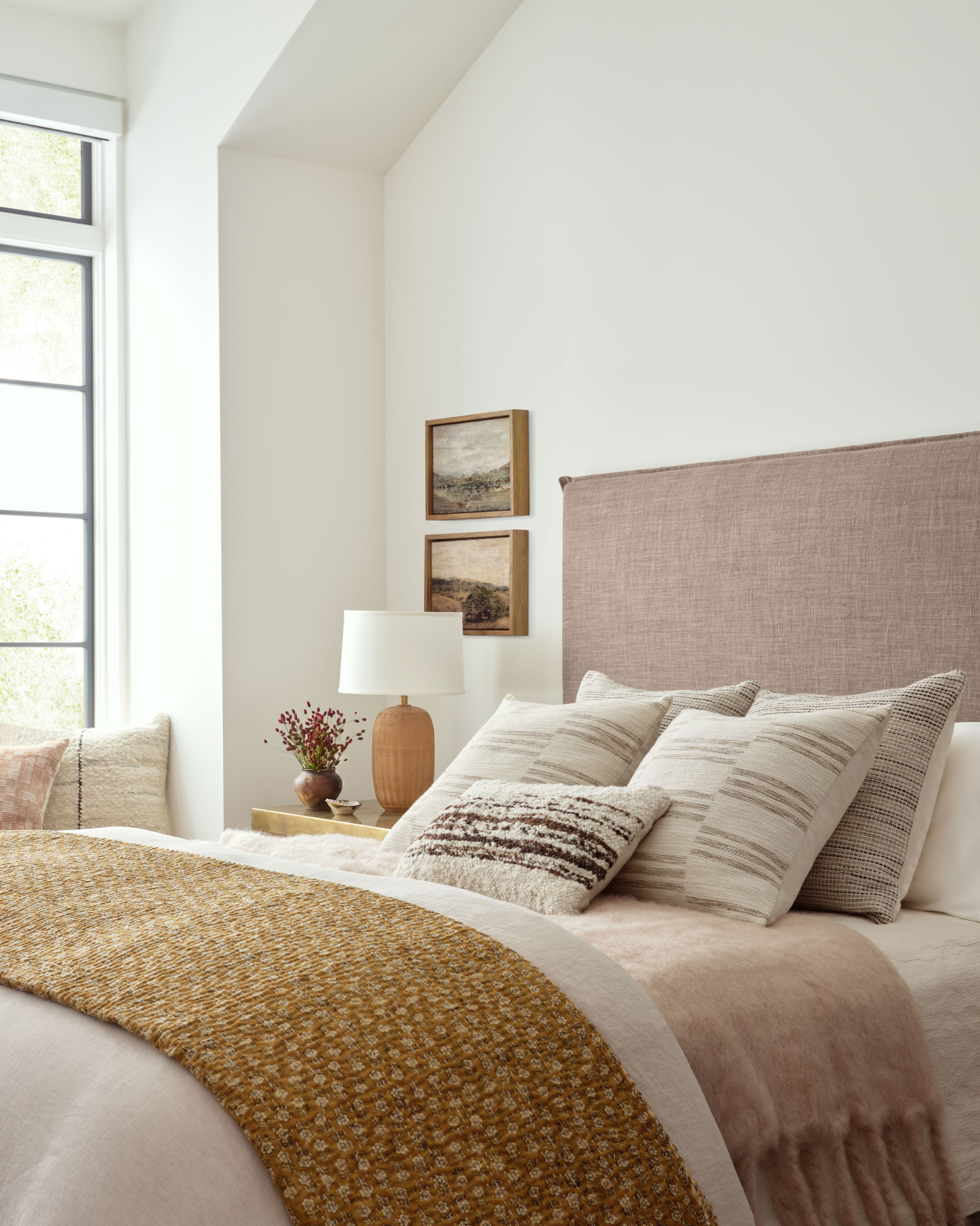 Amber Lewis x Loloi Morro Pillow, Decorative Pillow, 22" length x 22" width View 2