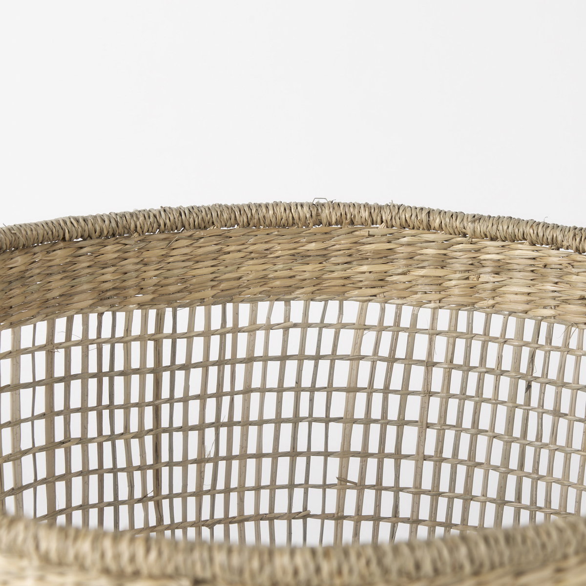 Bowie  (Set of 3) Medium Brown Seagrass Round Basket with Handles, Bins & Basket by Mercana, 19.69" length x 19.69" width x 19.69" height View 6