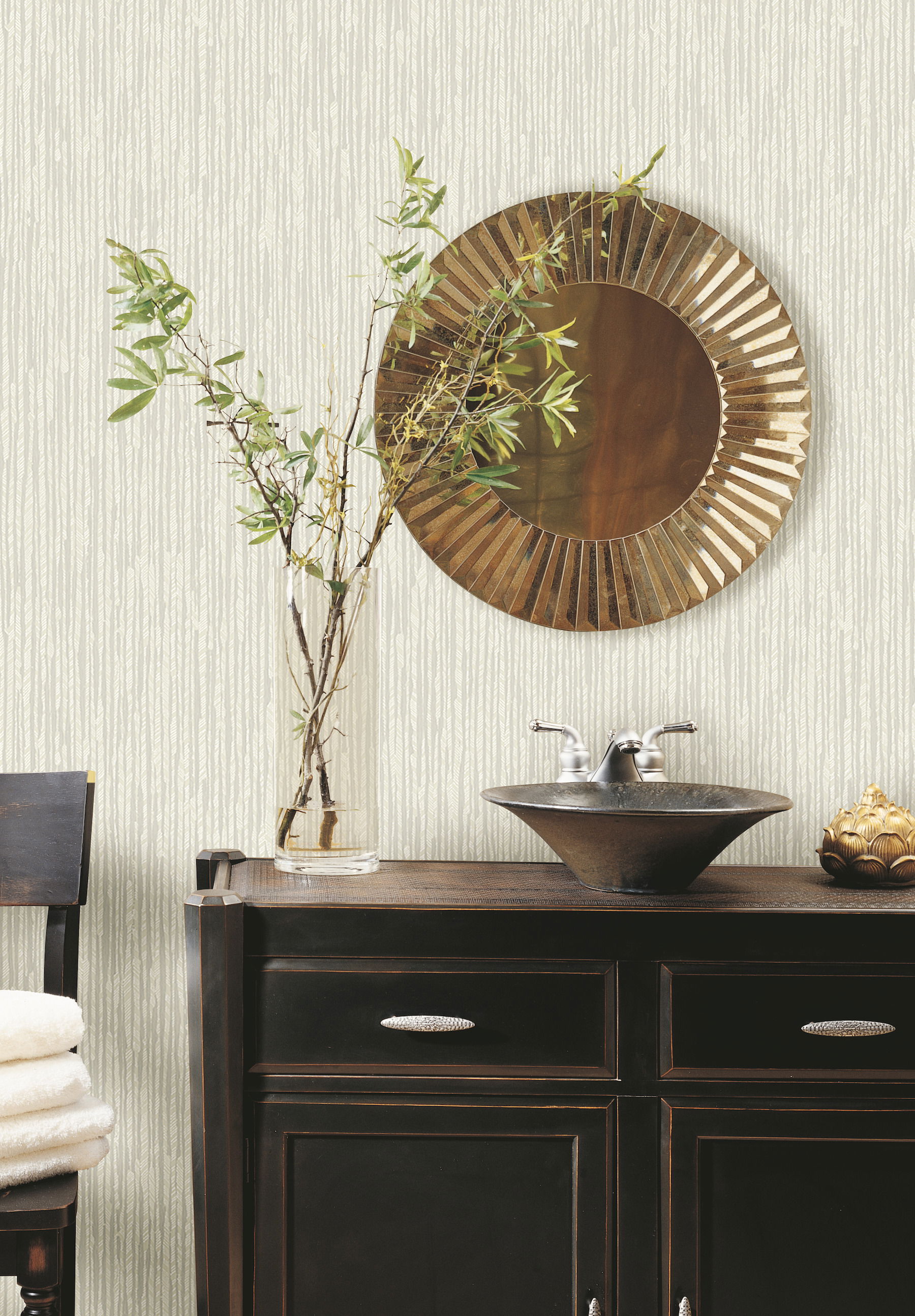 Feather Fletch Off White Wallpaper large image 