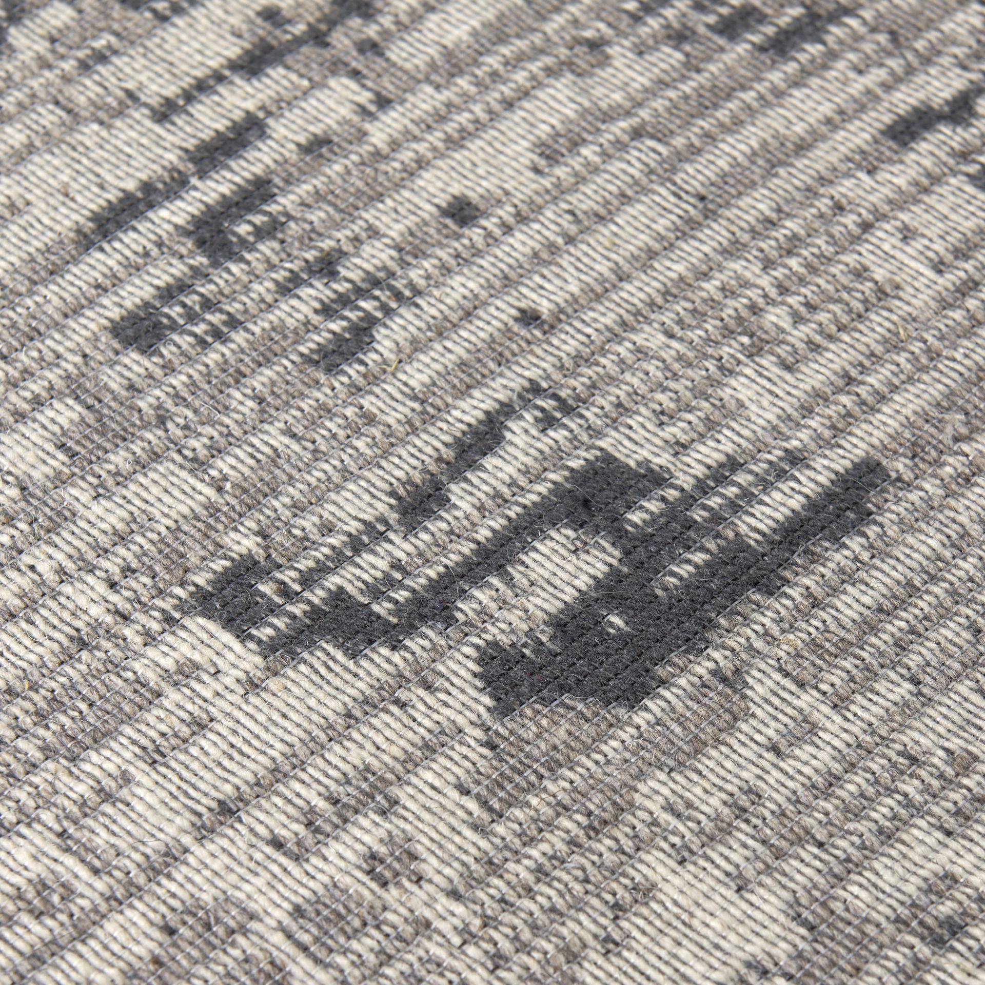 Greyson 8 x 10 Gray Wool and Polyester Area Rug large image 
