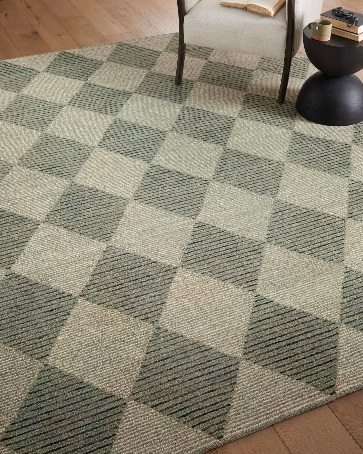 Chris Loves Julia x Loloi Francis Rug, 5' length x 7'6" width View 4