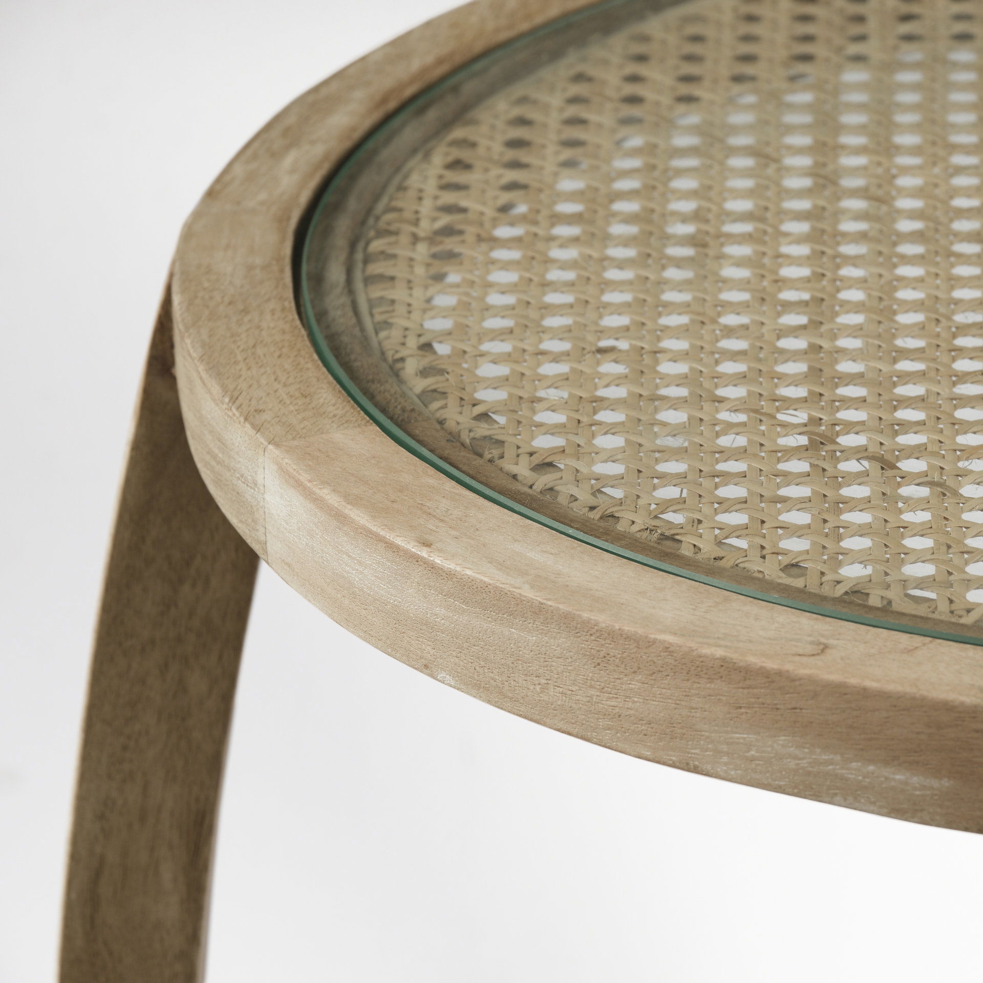 Hubbard I 22L x 22W Light Brown Wood Round Top with Glass Accent Table, Side & End Table by Mercana, 22.05" length x 22.05" width x 26.18" height View 3