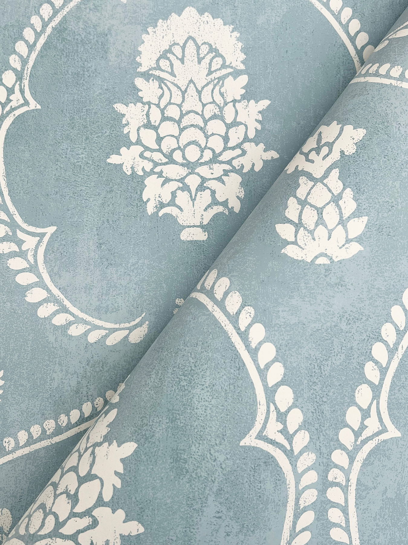 Royal Damask Blue Wallpaper large image 