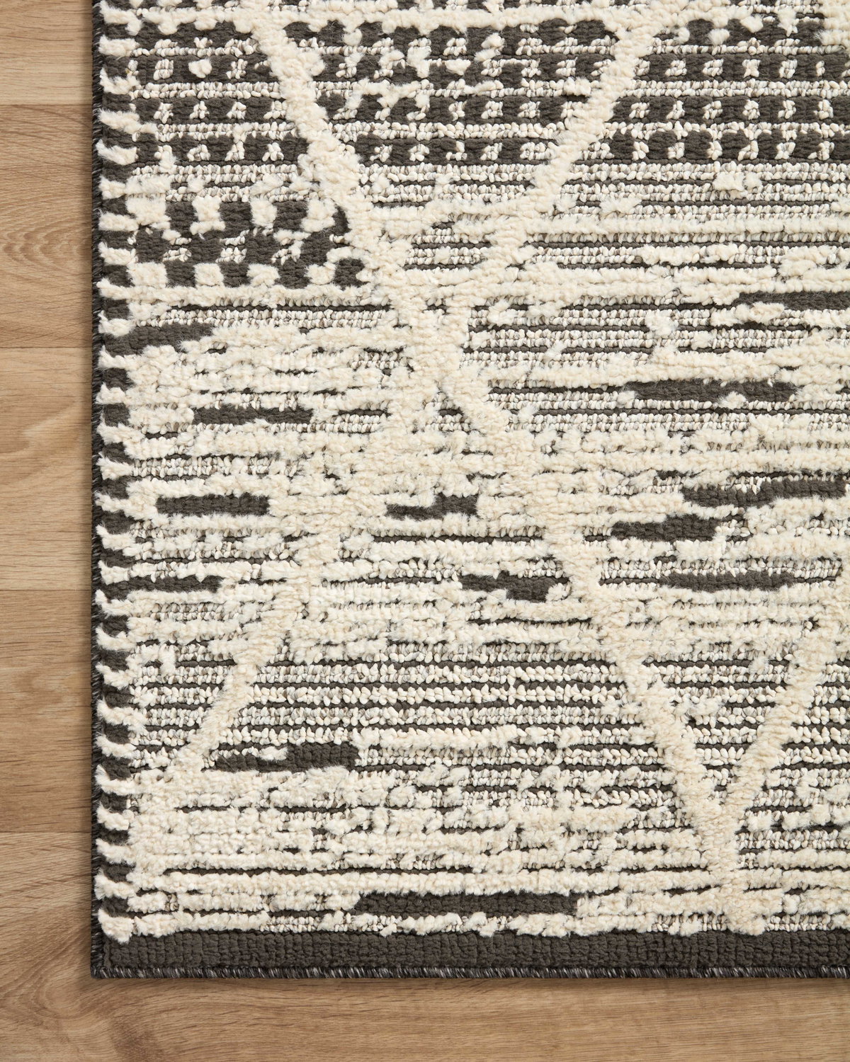 Loloi Fabian Rug, 5'3" length x 7'6" width View 5