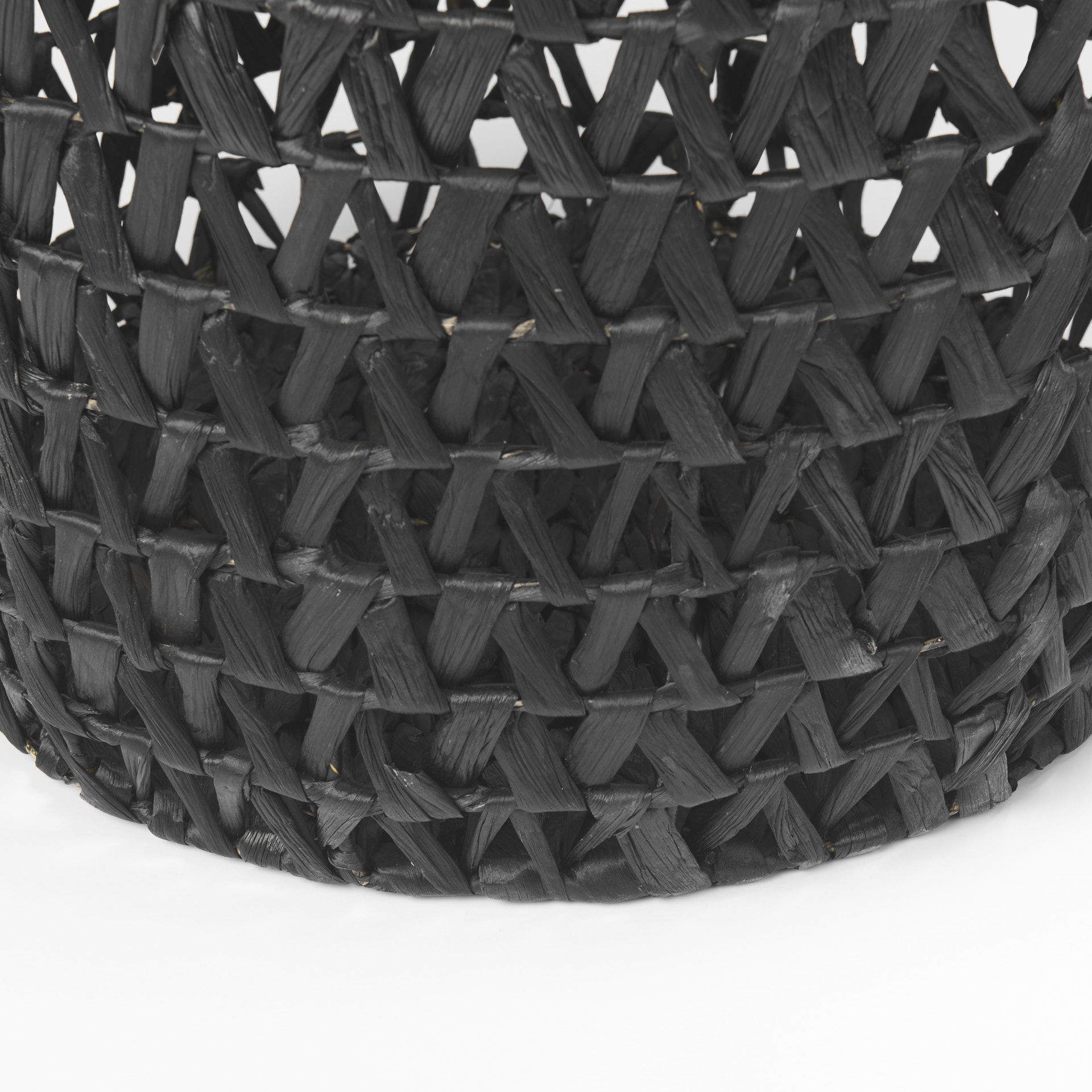 Lola 19.7L x 19.7W x 23.6 Set of 3 Black Water Hyacinth Zig Zag Weave Round Basket with Handles large image 