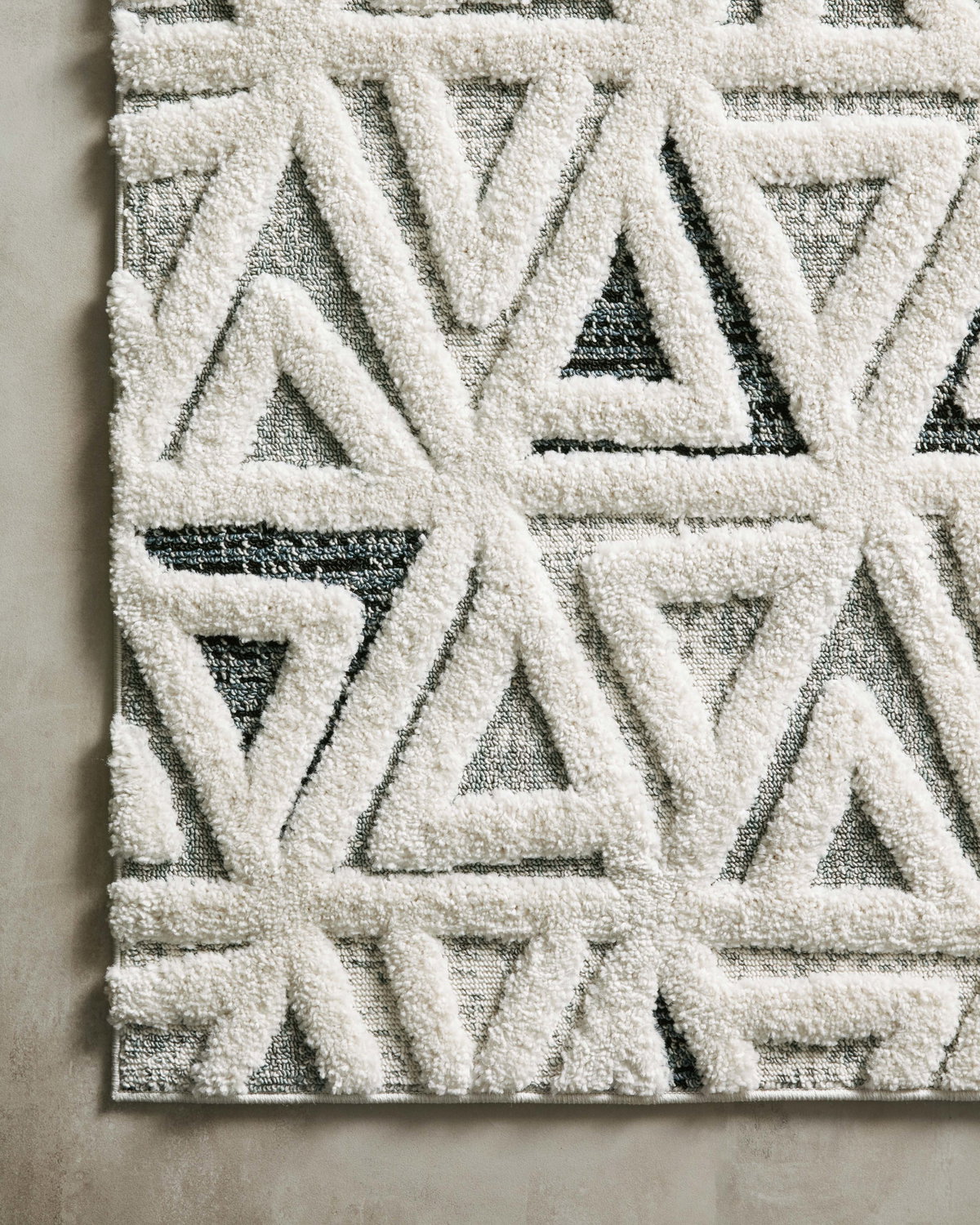 Loloi Hagen Rug, 2'7" length x 10'10" width View 4