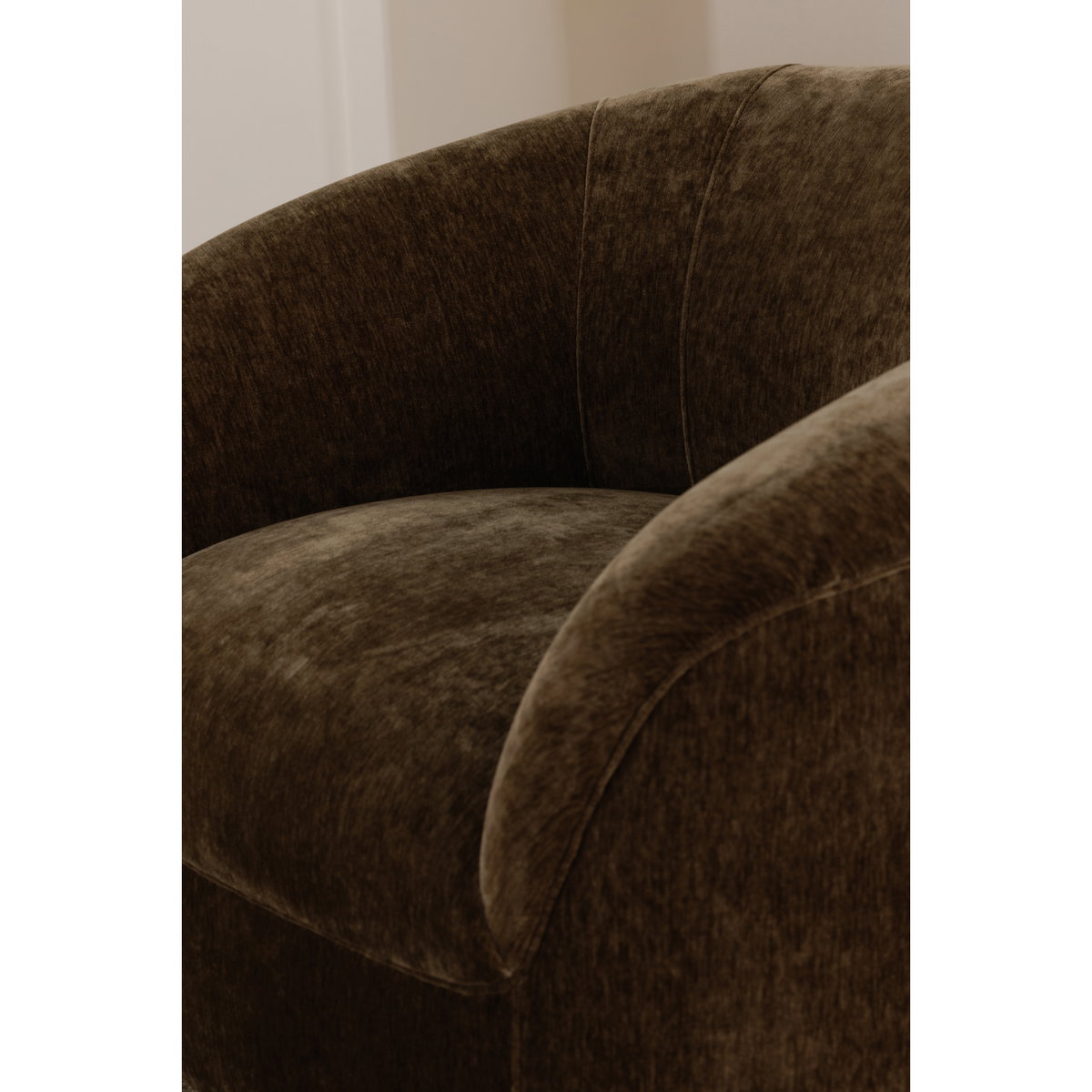 Thora Lounge Chair Dark Green, Accent Chair by Moe's Home, 39.25" width x 28.75" height x 35" depth View 8