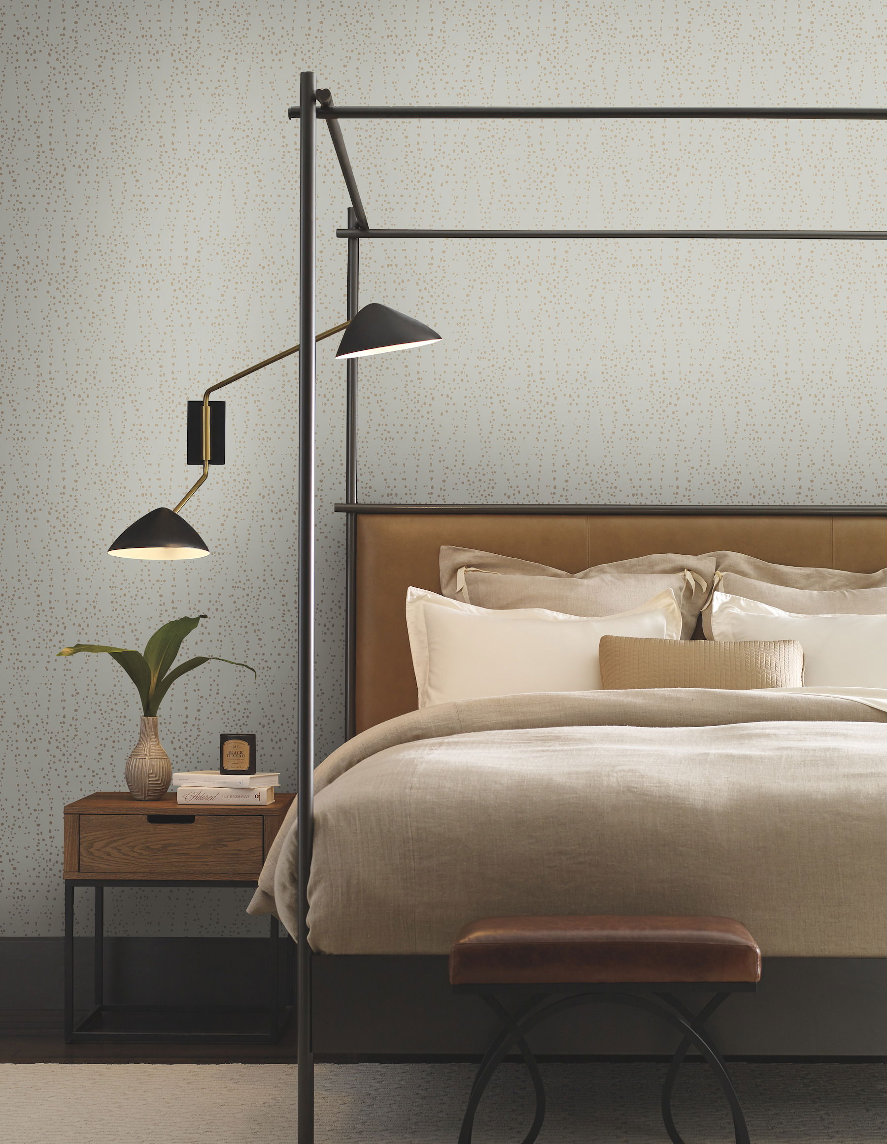 Star Struck Grey & Gold Wallpaper large image 