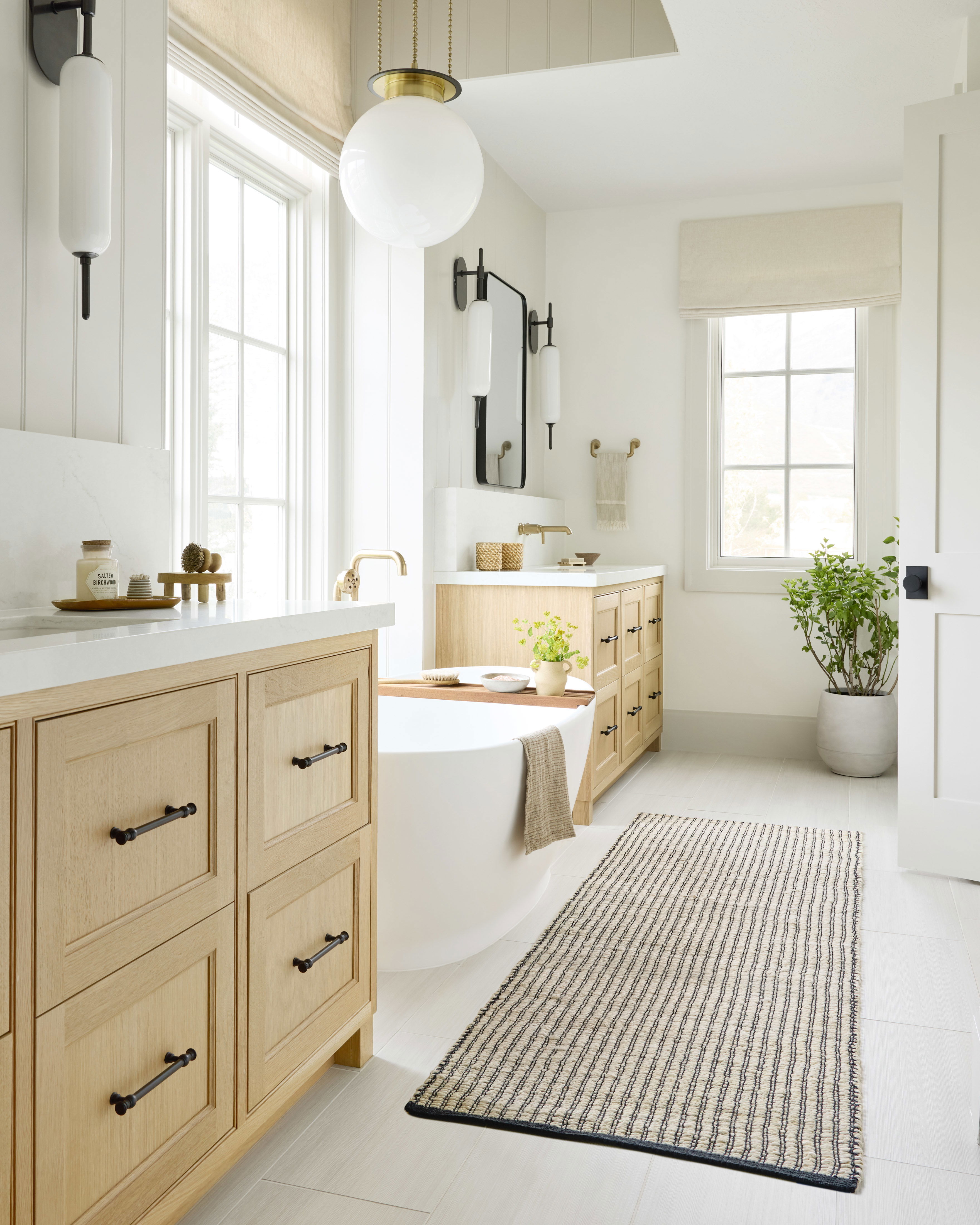 Angela Rose x Loloi Colton Rug, 1'6" length x 1'6" width View 5