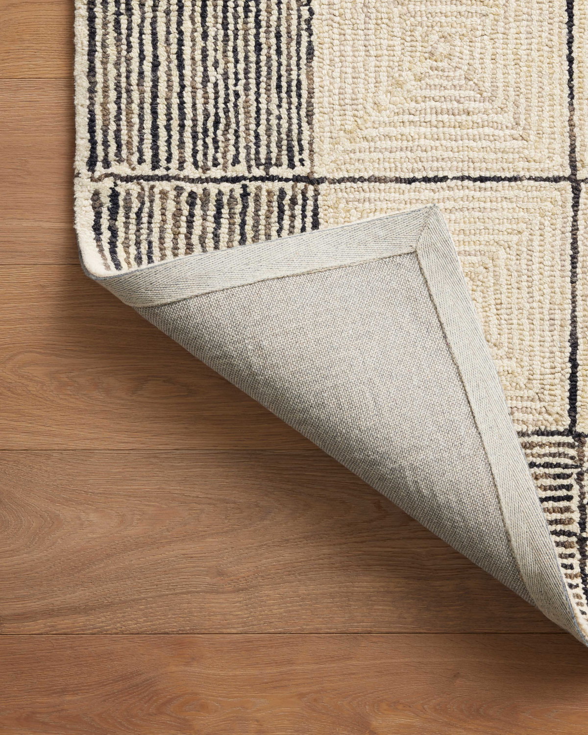 Chris Loves Julia x Loloi Francis Rug, 2' length x 5' width View 9