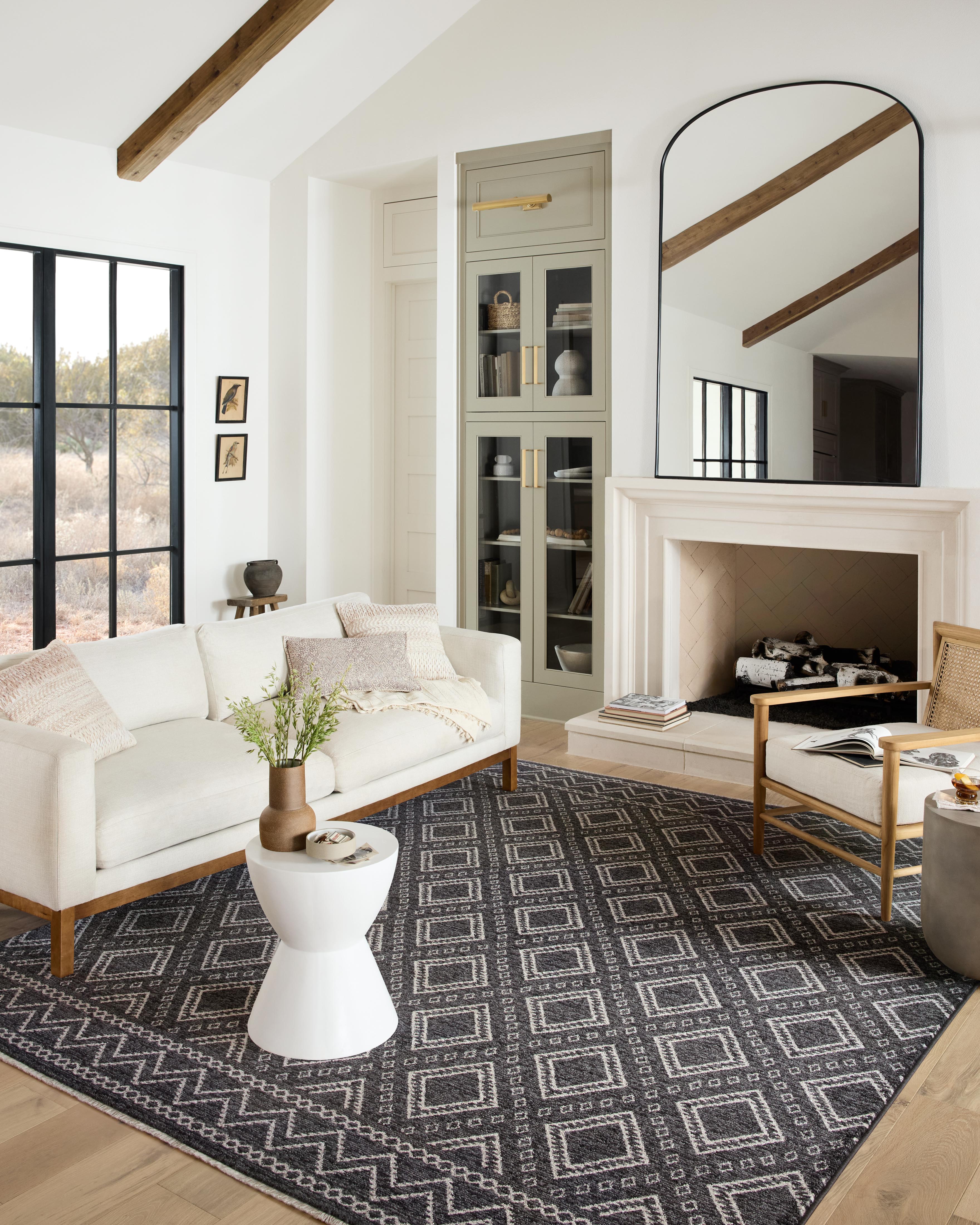 Loloi II Vance Rug, 2'7" length x 8' width View 2