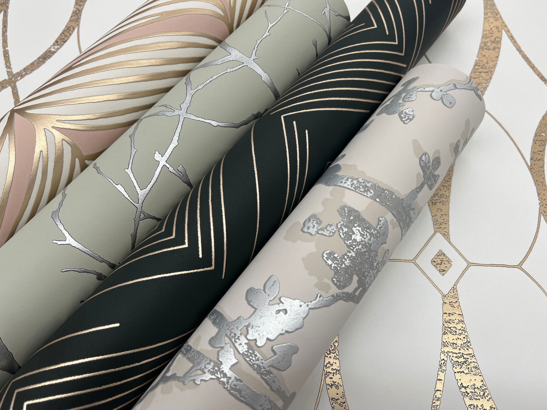 Luminous Leaves Blush & Gold Wallpaper large image 