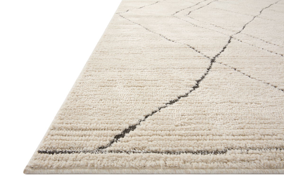 Loloi Fabian Rug, 2'7" length x 7'6" width View 4